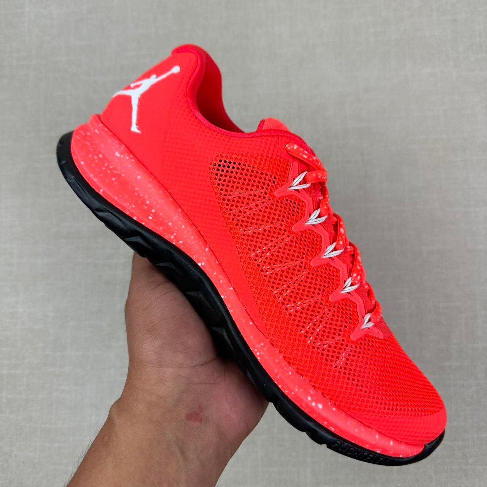 Jordan Brand 🖤 2015 Jordan Flight Runner 2 "Infrared 23" 8M Size US 8 / EU 41 - 1 Thumbnail