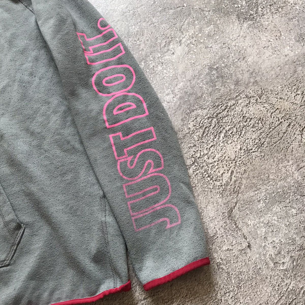 Vintage Vintage Nike Swoosh Hoodie Y2K Streetwear Faded Grey Slim XL Size XL / US 12-14 / IT 48-50 - 3 Thumbnail
