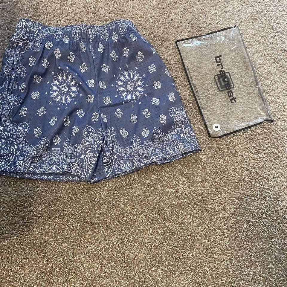 Bravest Studios Navy Paisley Bravest studio shorts Size US 29 - 2 Thumbnail