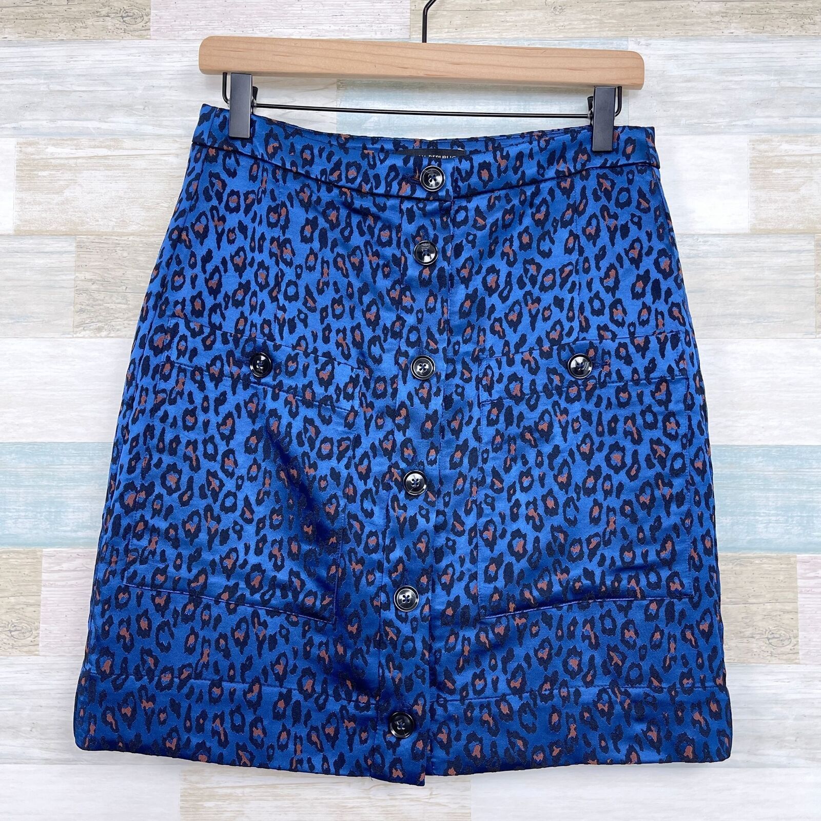 Banana Republic Banana Republic Leopard Print Button Front Skirt Womens 4 Size 28" / US 6 / IT 42 - 1 Thumbnail
