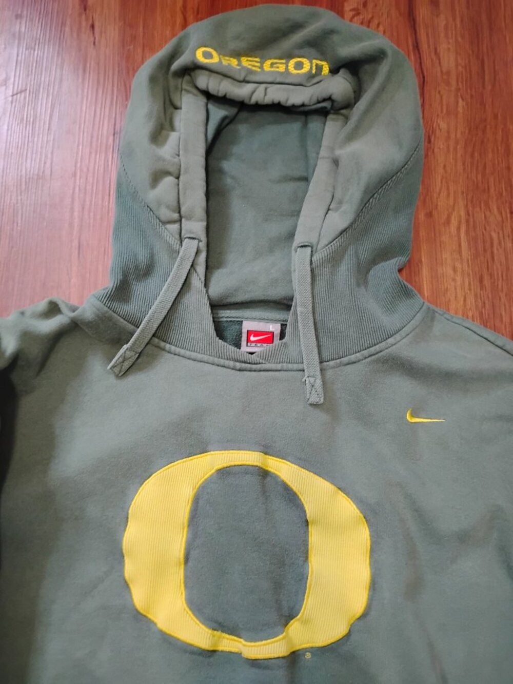 Nike Vintage Nike Team Oregon Ducks Hoodie Sweatshirt Size US L / EU 52-54 / 3 - 1 Thumbnail