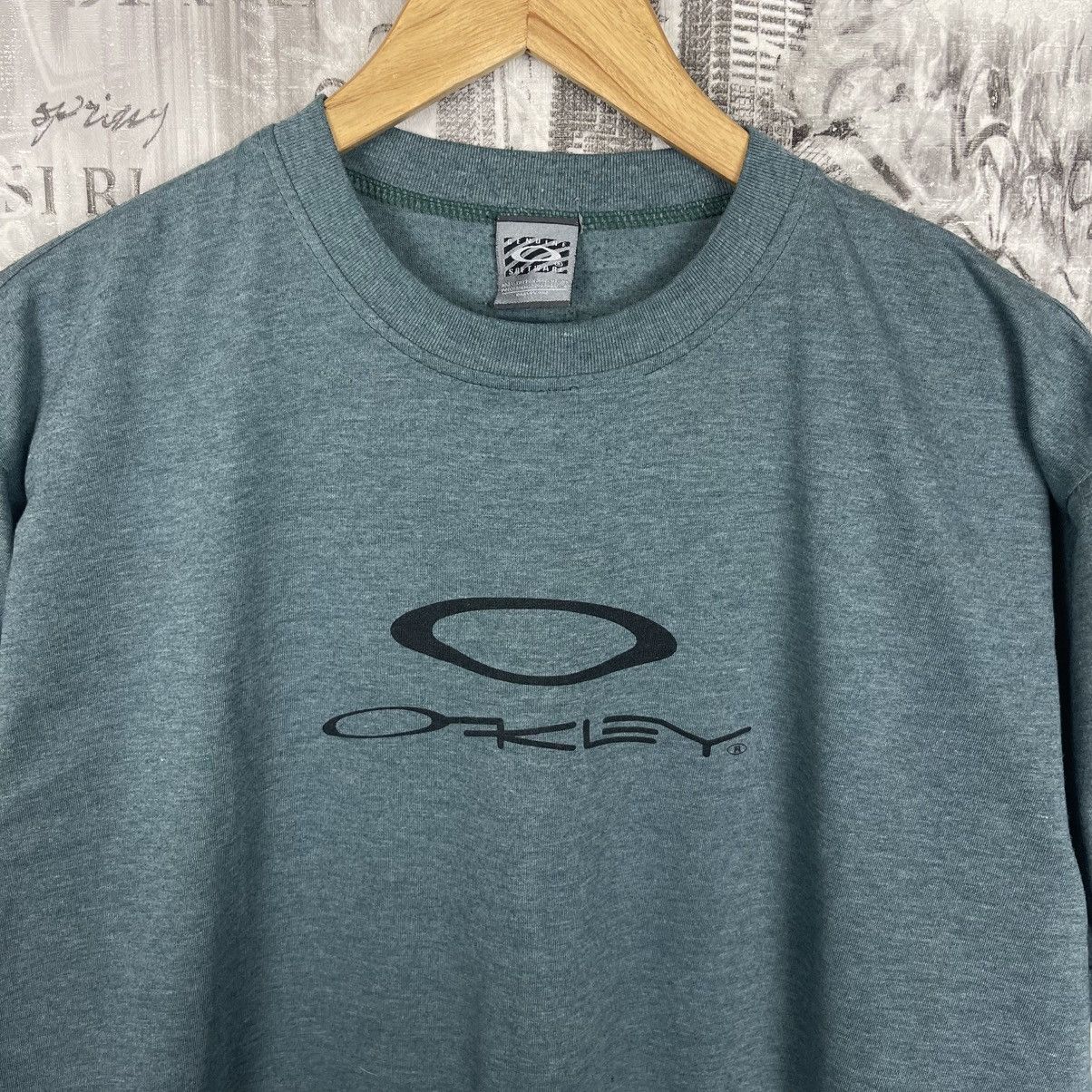 Oakley Vintage Oakley T-Shirt Softwear Big Logo Boxy Japanese Y2K Size US L / EU 52-54 / 3 - 2 Thumbnail