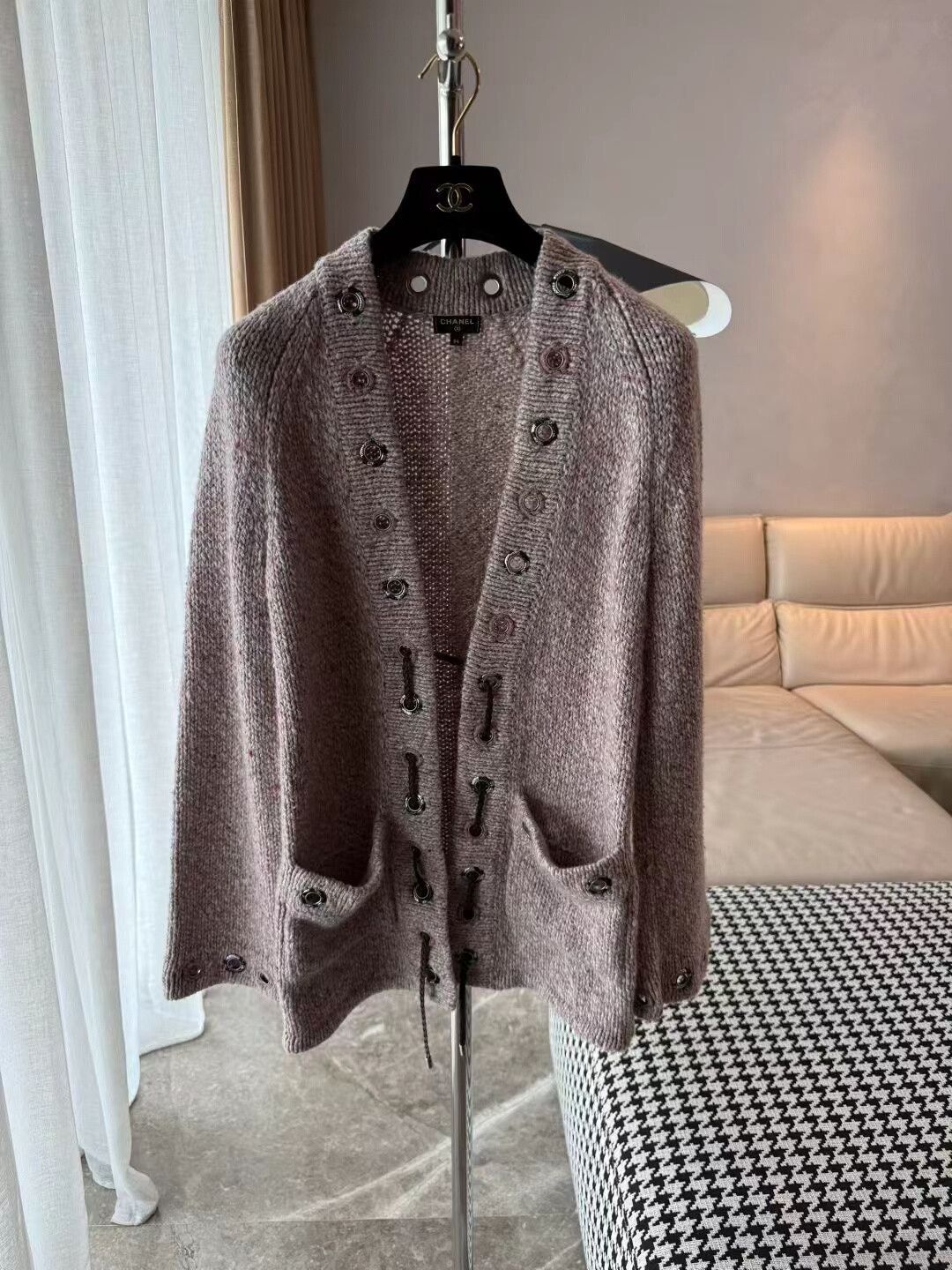 Chanel Chanel Cashmere Cardigan with Adjustable Ties Size XXS / US 00 / IT 34 - 1 Thumbnail