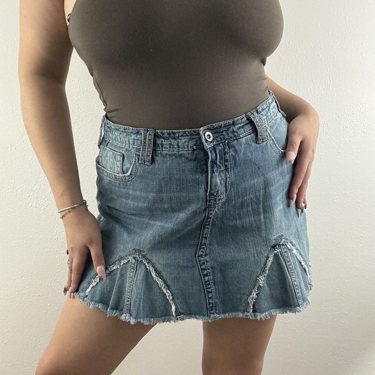 Other ANCHOR BLUE Vintage Y2K Faded Denim Pleated Dart Mini Skirt Size 34" / US 12 / IT 48 - 2 Thumbnail