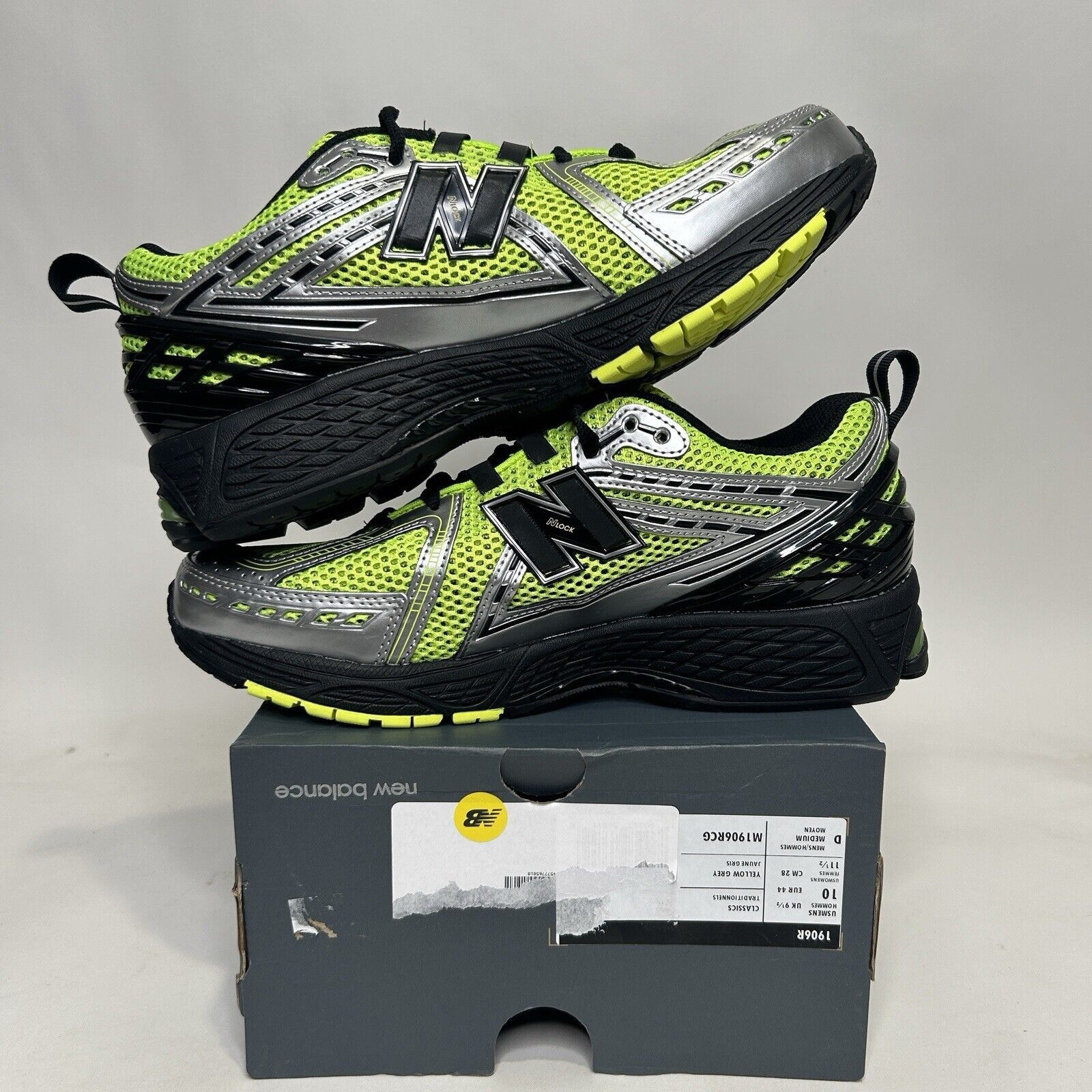 New Balance New Balance 1906R “Volt Black/Neon Green” 2024 Size US 10 / EU 43 - 3 Thumbnail