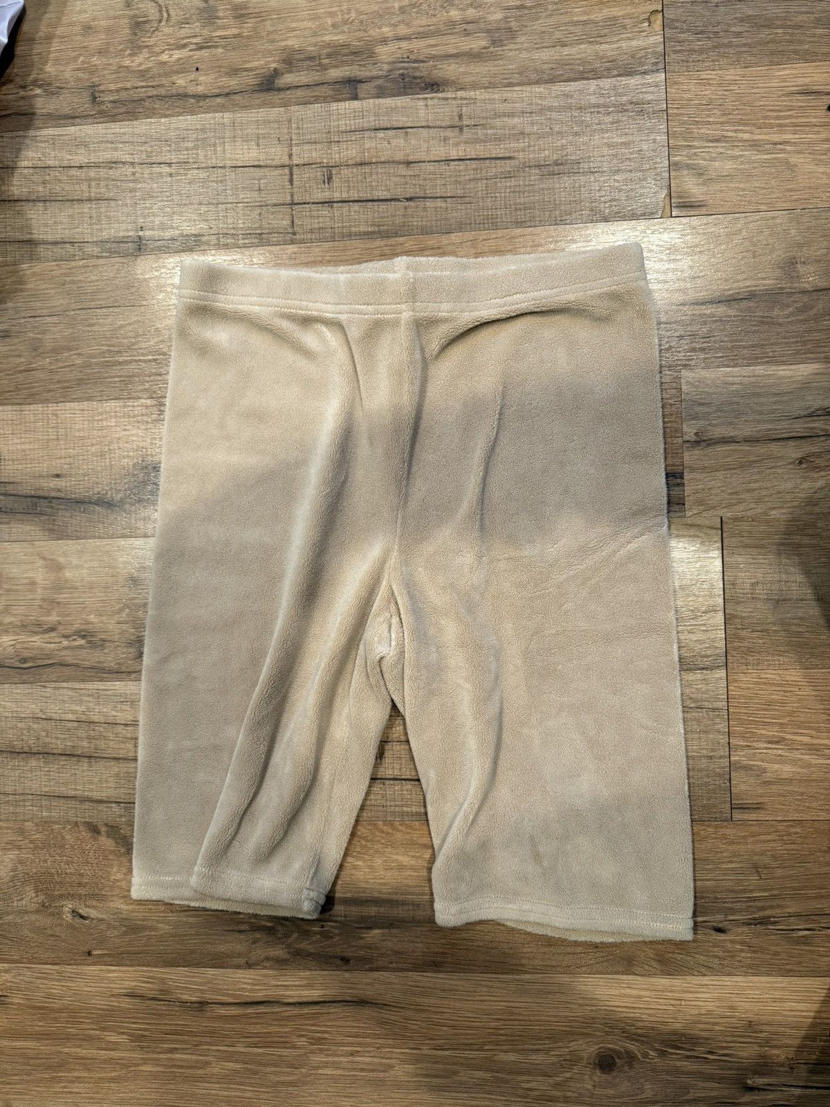 Forever 21 Faux Fur Biker Shorts Size 26" / US 2 / IT 38 - 1 Thumbnail