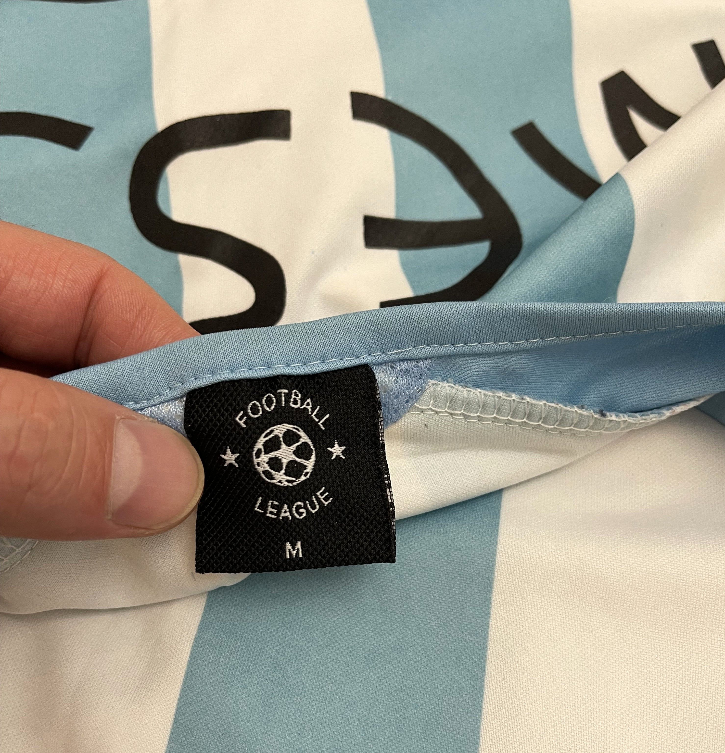 Vintage Argentina MESSI 18 FOOTBALL LEAGUE Size US M / EU 48-50 / 2 - 5 Thumbnail