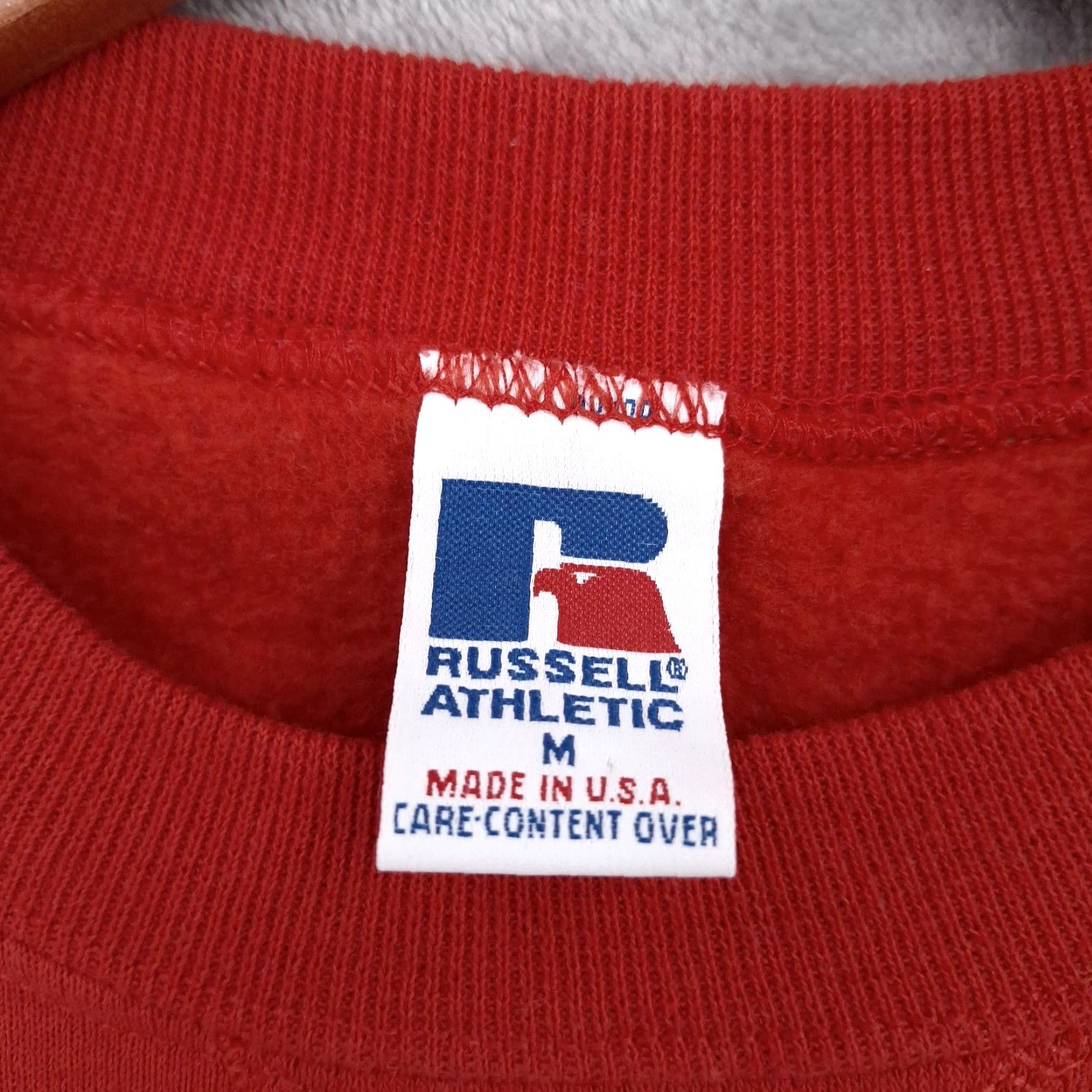 Russell Athletic VINTAGE Russell Athletic Sweatshirt Mens M Red College 90s Logo Pullover Crew Neck Cotton Polyester Knit All Seasons Lightweight Heavyweight Mens Size US M / EU 48-50 / 2 - 5 Thumbnail