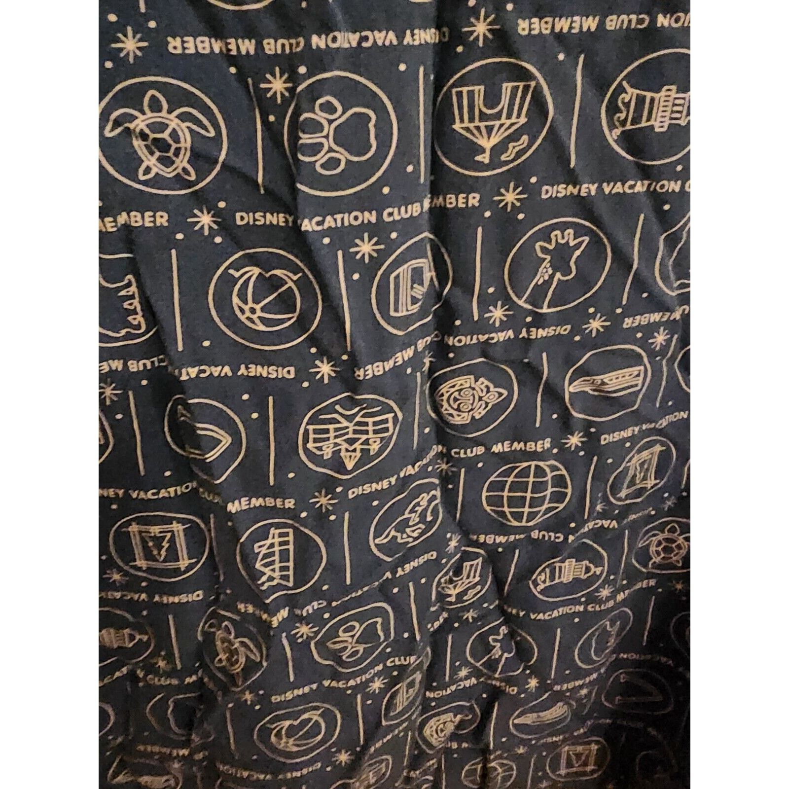 Disney Disney Vacation Club Member Resort Icons Print Men's Shirt Size US S / EU 44-46 / 1 - 7 Thumbnail