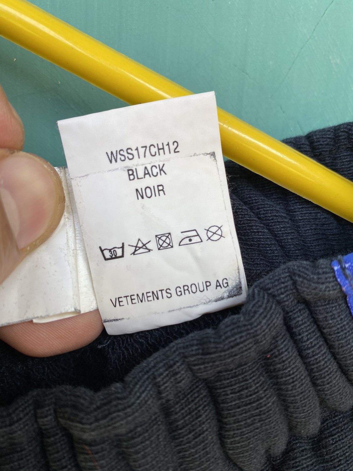 Champion × Vetements Vetements X Champion Sweatpants Size US 30 / EU 46 - 9 Thumbnail