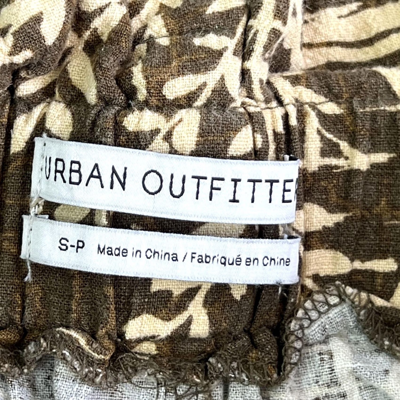 Urban Outfitters Urban Outfitters Pants Womens Small Brown Tropical Leaf Print Paperbag Waist Size 28" / US 6 / IT 42 - 6 Thumbnail