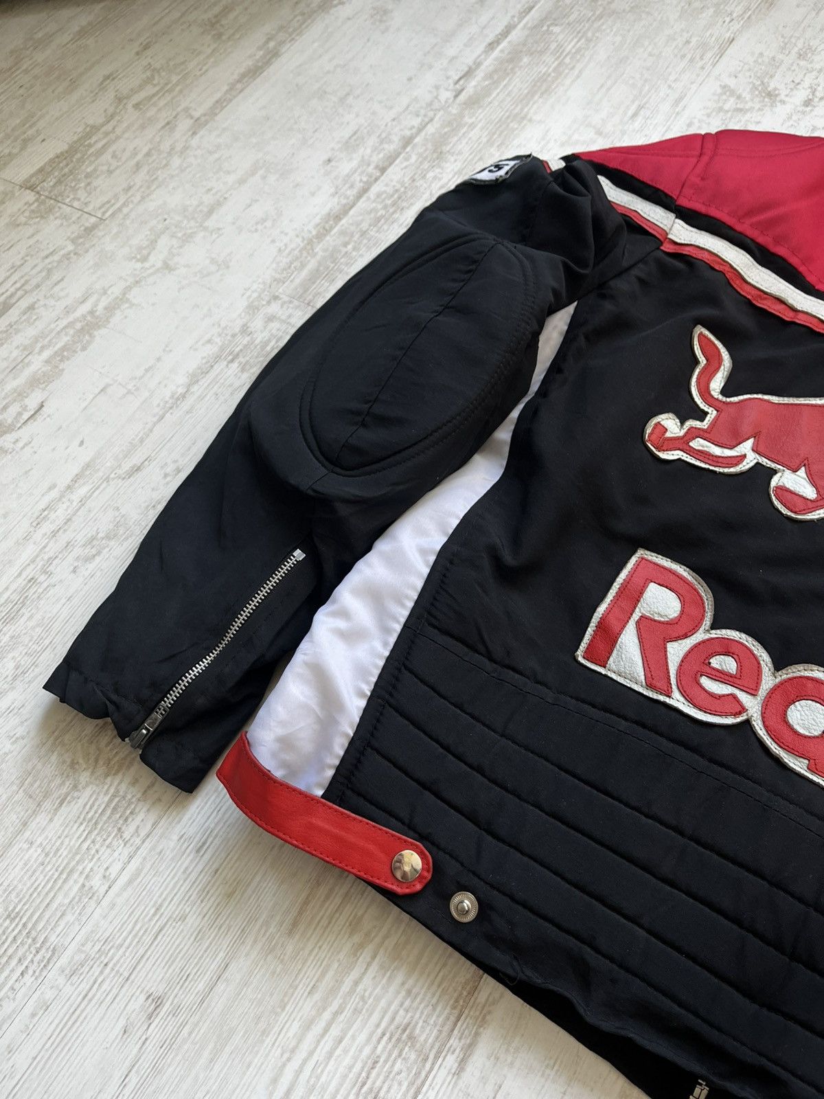 Red Bull Vintage 90s Red Bull Ducati F1 Racing Authentic Jacket Y2K Size US XL / EU 56 / 4 - 8 Thumbnail