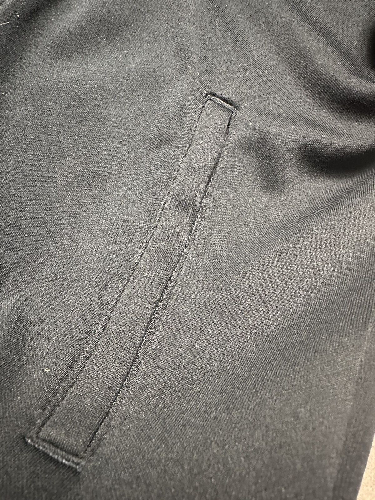 Vintage Vintage Nike Paris PSG soccer jacket size M logo Size US M / EU 48-50 / 2 - 7 Thumbnail