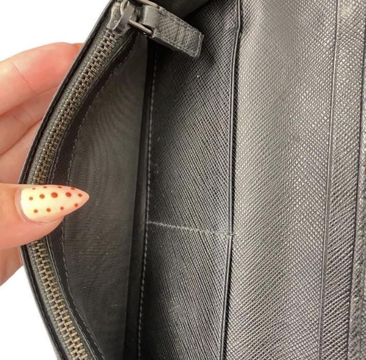 Prada 🔥 Free Shipping Prada Wallet 🔥 Size ONE SIZE - 5 Thumbnail