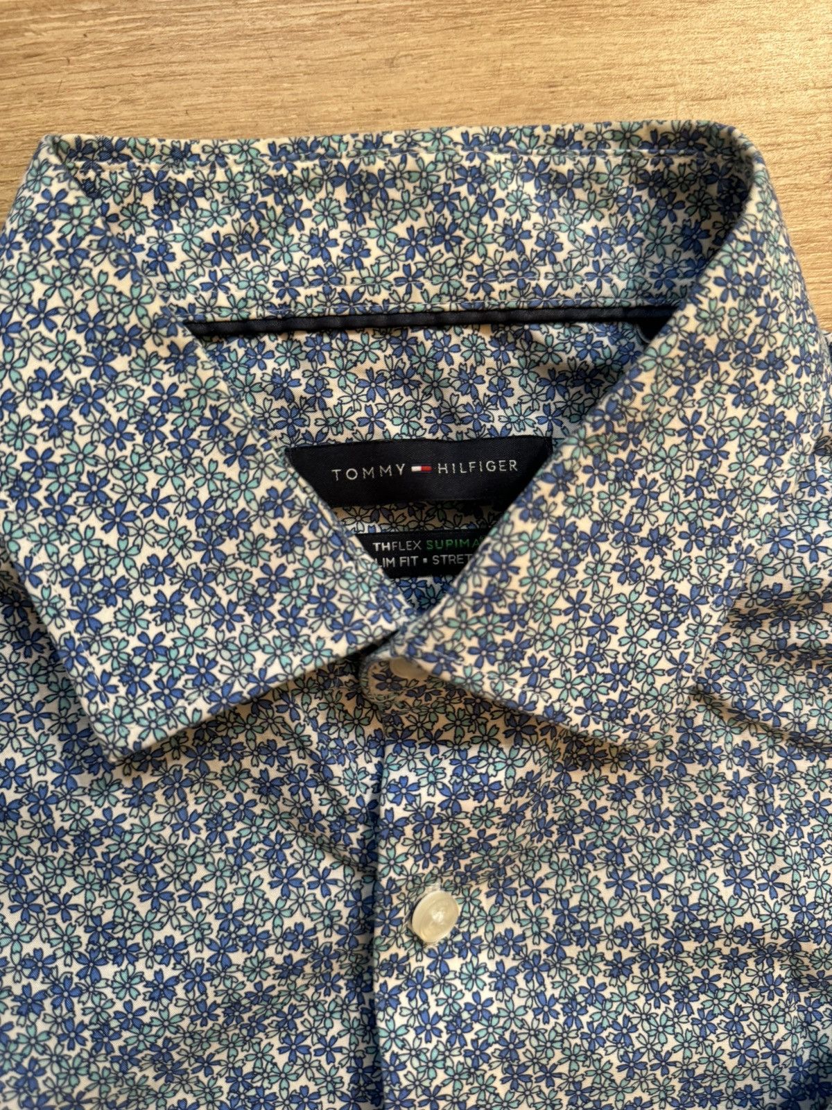Tommy Hilfiger × Tommy Jeans × Vintage Floral All Over Print Tommy Button Up Dress Shirt Size US XL / EU 56 / 4 - 3 Thumbnail
