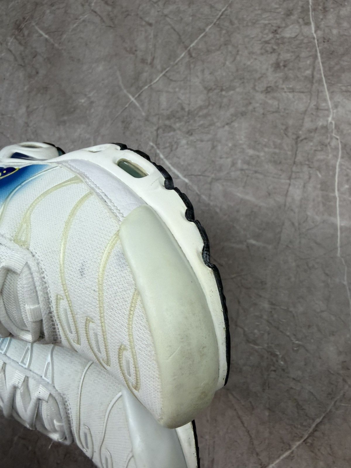 Nike Nike Air Max Plus TN "White Blue Gradient" / Yellow Swoosh Size US 11 / EU 44 - 17 Thumbnail