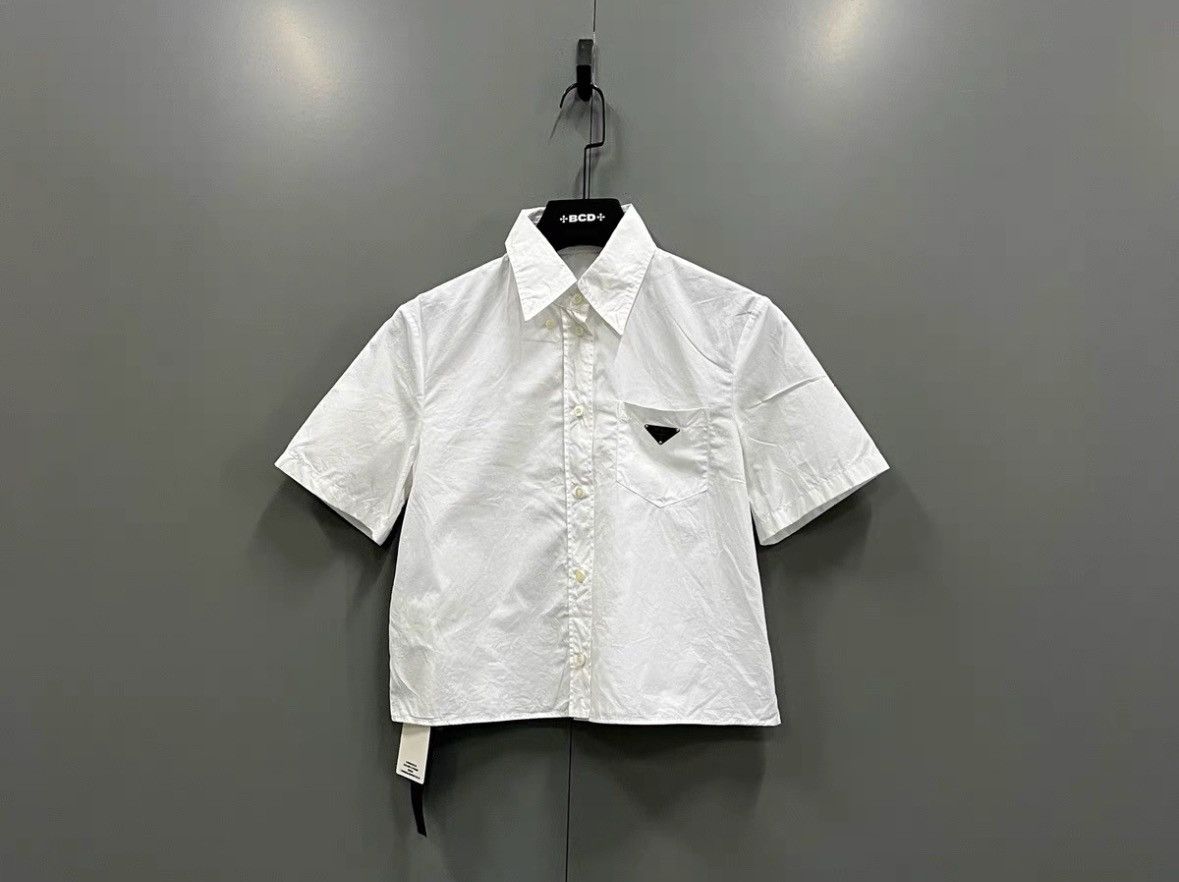 Prada Prada White triangle short-sleeved shirt 2501-Nexta Size US XS / EU 42 / 0 - 1 Thumbnail