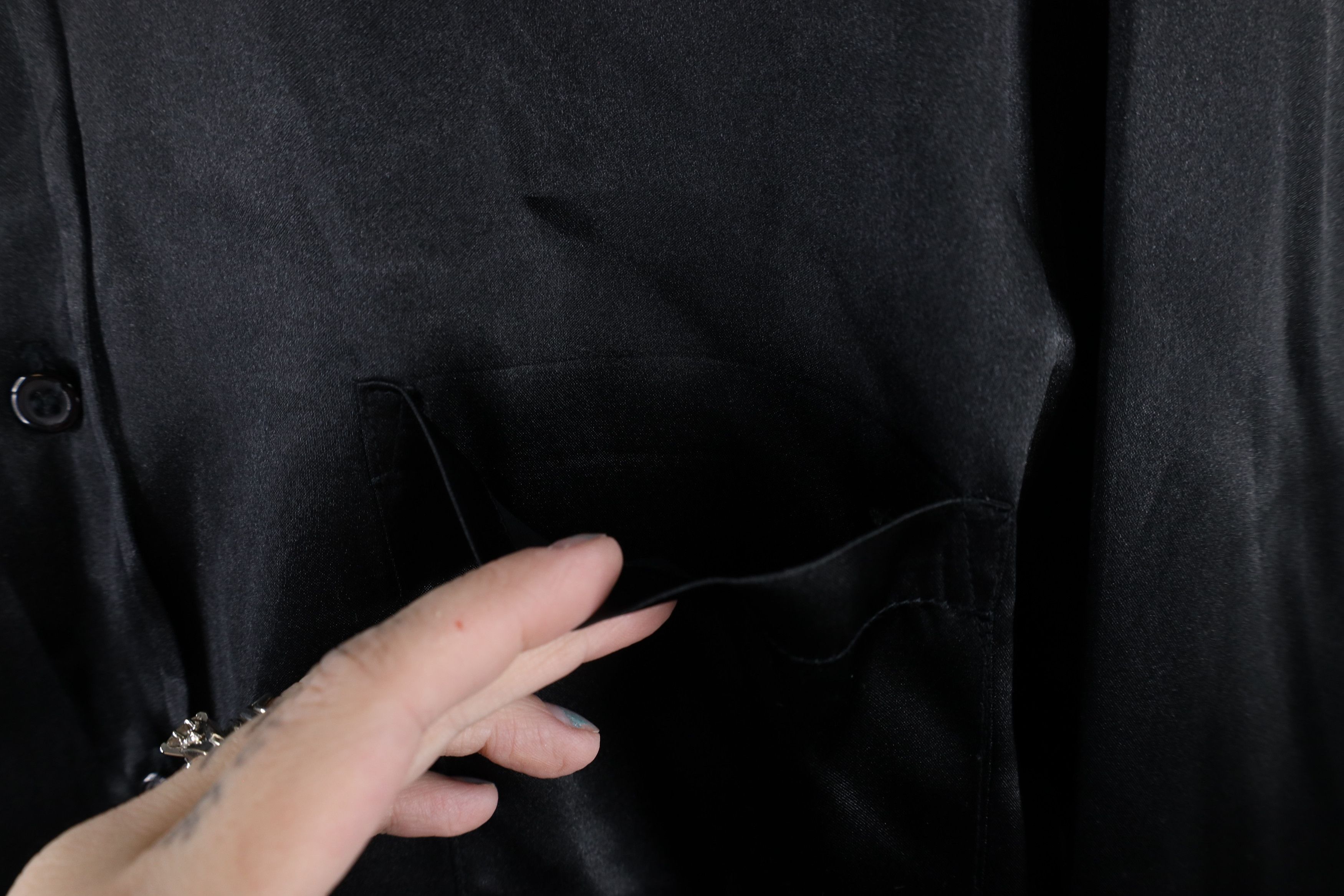 Vintage Vintage 90s Streetwear Polyester Collared Button Shirt Black Size US M / EU 48-50 / 2 - 4 Thumbnail