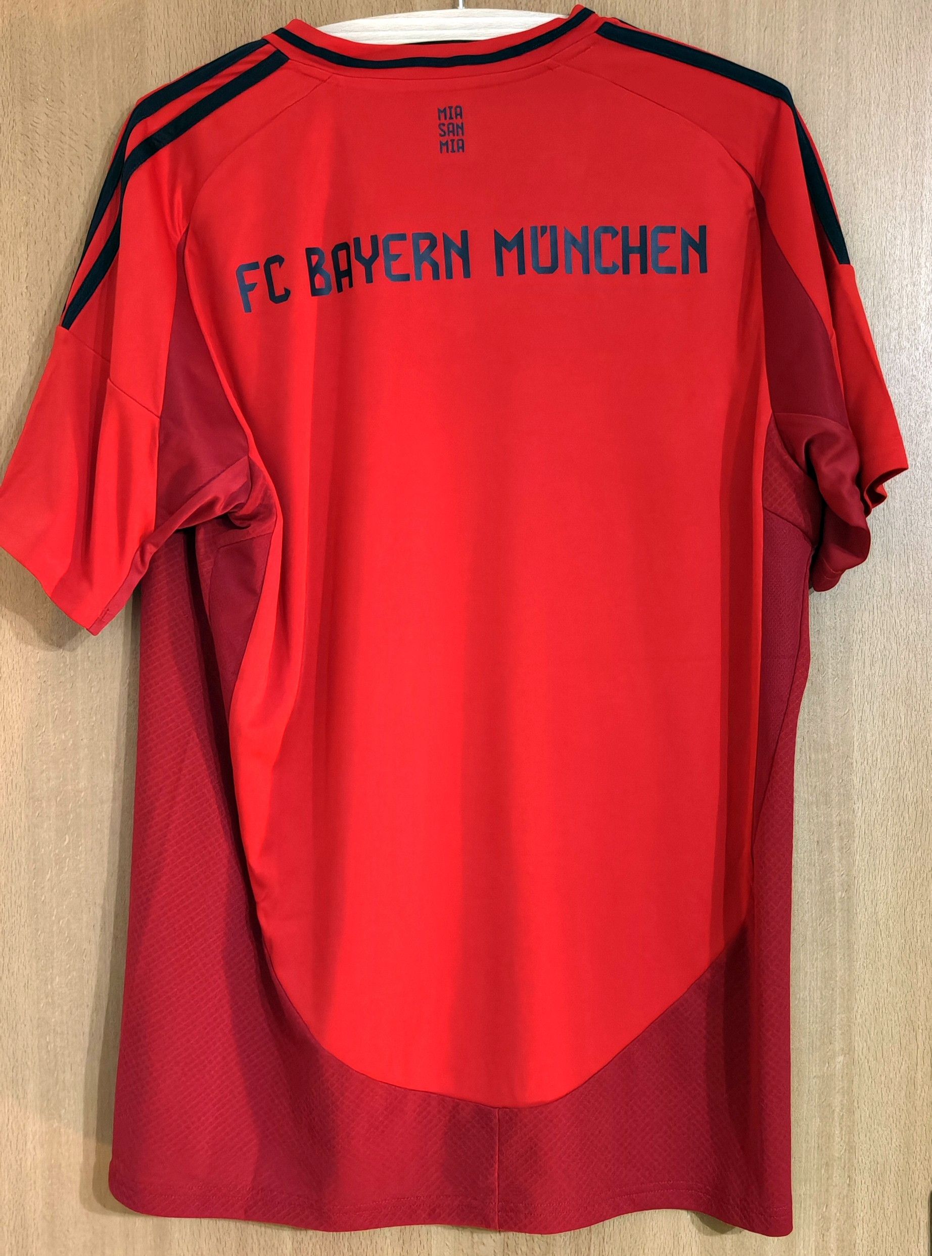 Adidas FC Bayern Munich Adidas IT8511 jersey Size US L / EU 52-54 / 3 - 2 Thumbnail