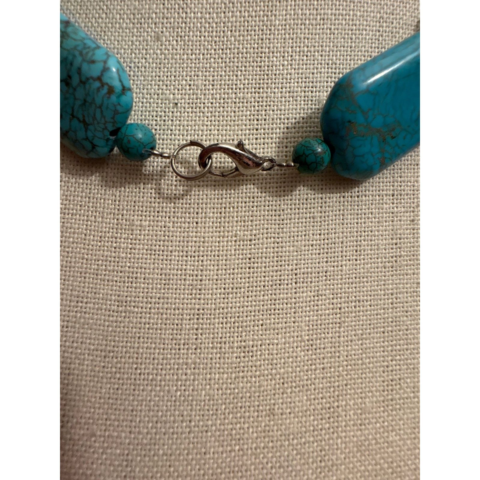 Other Dyed Howlite Turquoise Look 16” Statement Necklace Size ONE SIZE - 8 Thumbnail