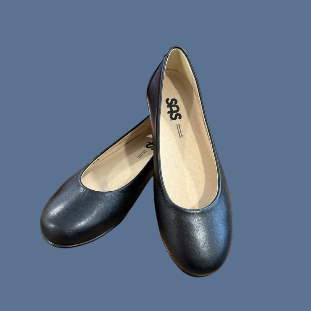 Sas Women’s Flat Black Leather Slip On Comfort Ballet Sas Flat M Black Leather Scenic Comfort Slip On Women’s Size 6