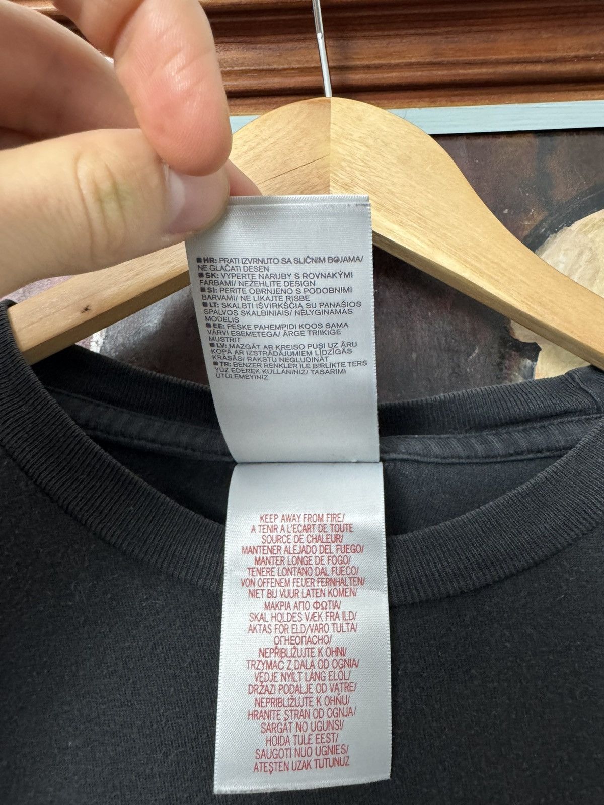 Nike Vintage Rare Nike Center Swoosh Tee Washed Black 90s Hype Size US L / EU 52-54 / 3 - 3 Thumbnail