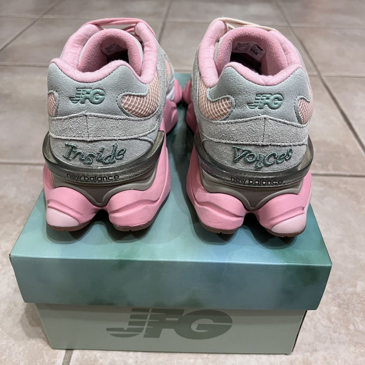 Joe Freshgoods × New Balance Size 9.5 Joe Freshgoods x New Balance 9060 Baby Shower Blue Size US 9.5 / EU 42-43 - 5 Thumbnail