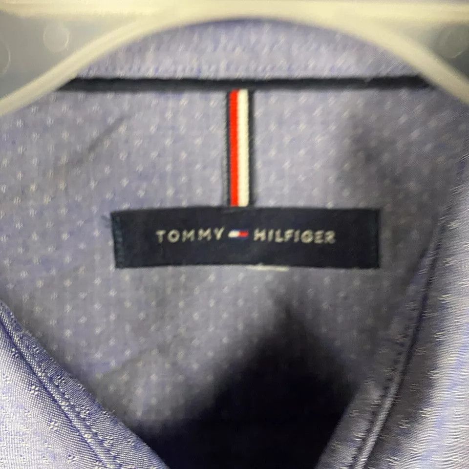 Tommy Hilfiger Tommy Hilfiger Button Up Shirt Men's XL Regular Fit 36/37 Size US XL / EU 56 / 4 - 3 Thumbnail