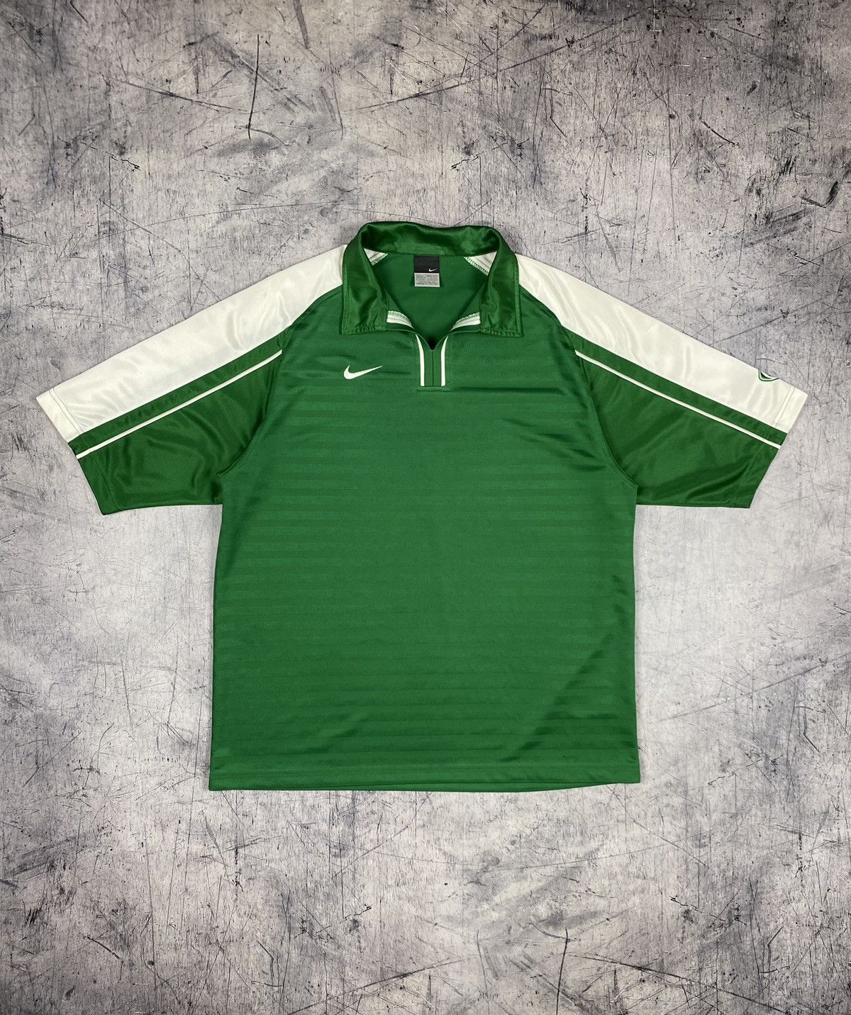 Nike Vintage Nike Dri Fit Drill Y2K Polo Shirt Size US L / EU 52-54 / 3 - 2 Thumbnail
