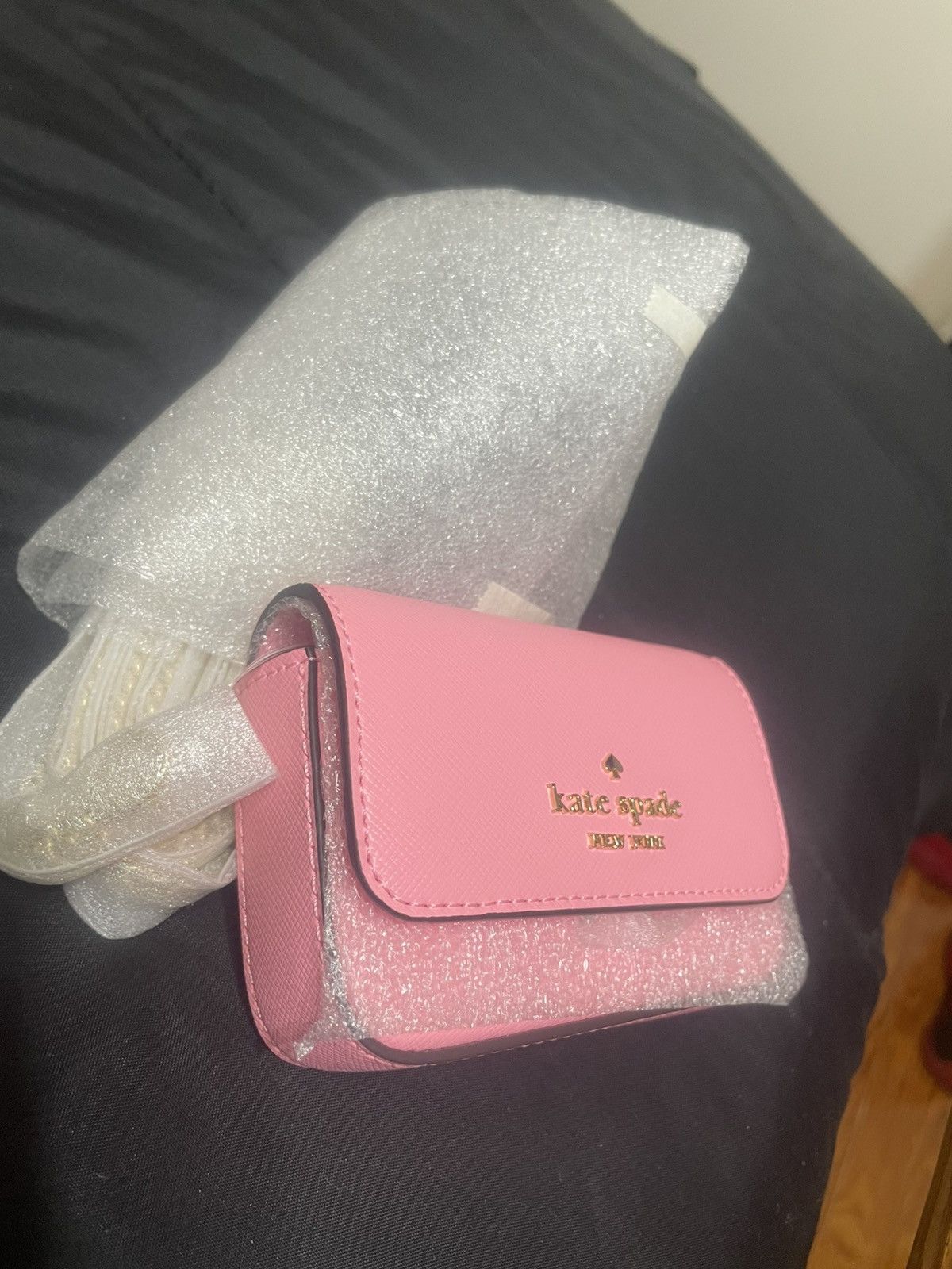 Stylish Gray and Pink Kate Spade Crossbody Kate Spade WKRO0102 Carson Colorblock Convertible Crossbody  main image 2