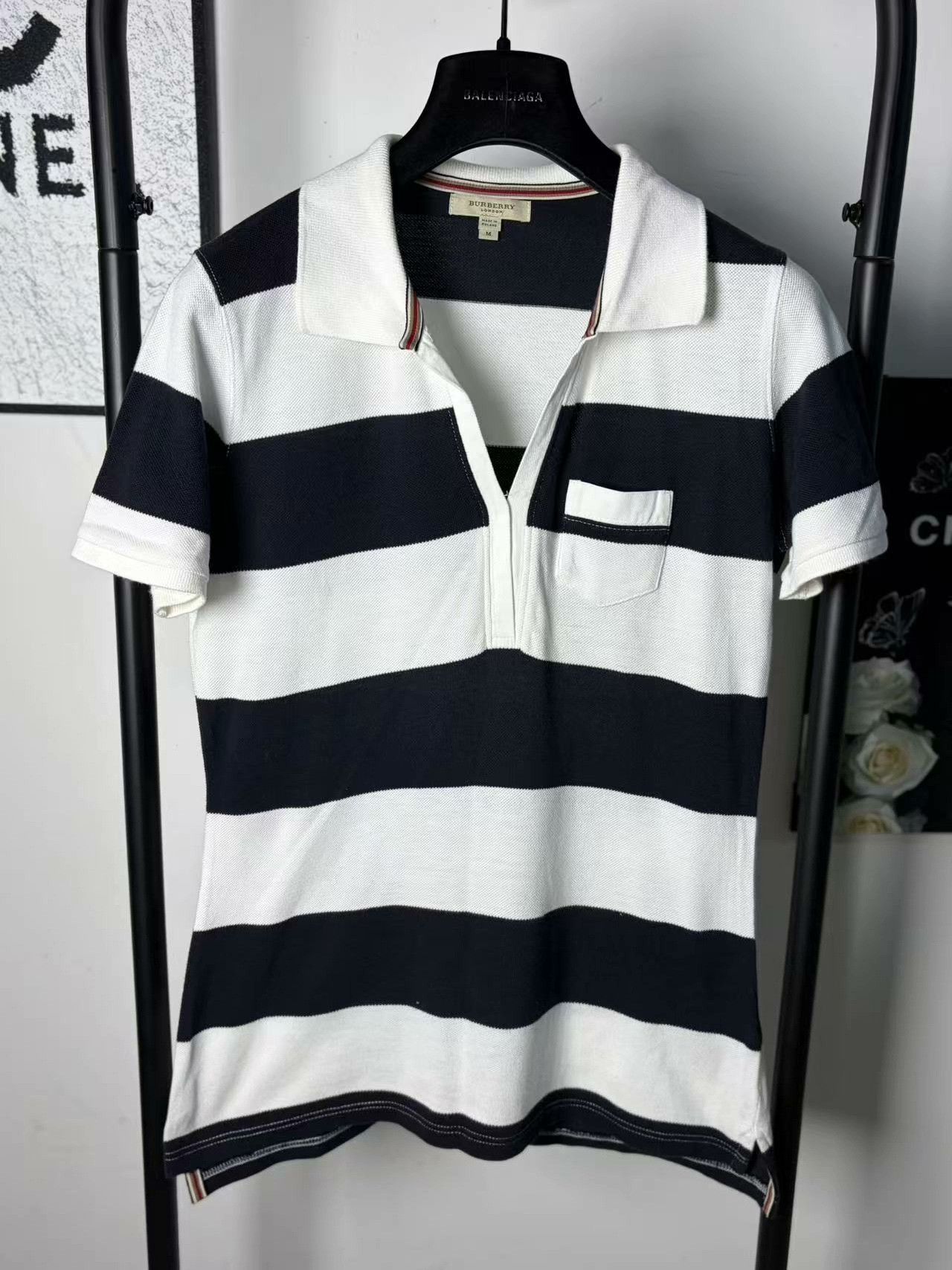 Burberry Burberry Striped White T-Shirt m Men Size US M / EU 48-50 / 2 - 1 Thumbnail