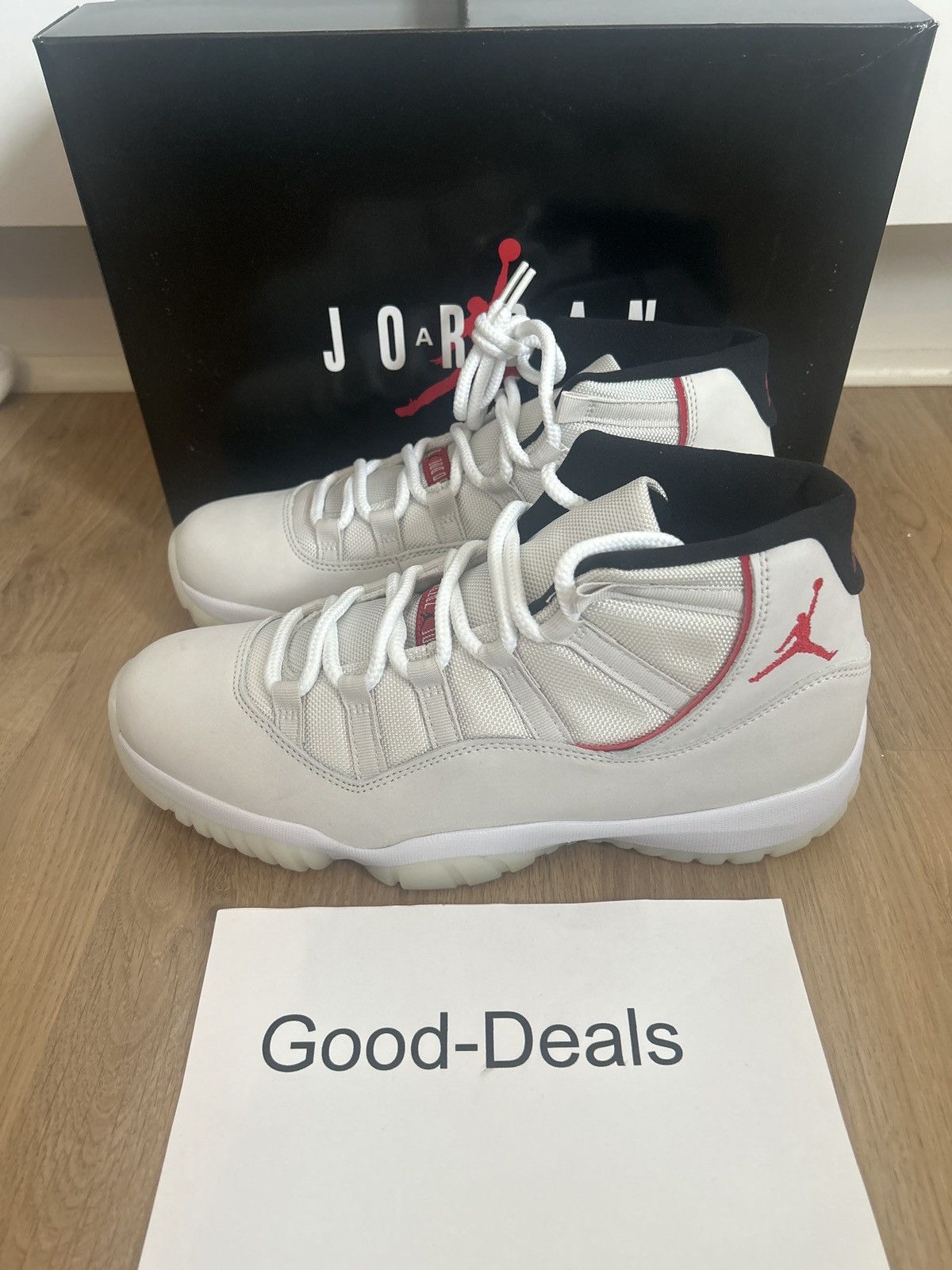 Jordan Brand Jordan 11 Platinum Tint Size US 10.5 / EU 43-44 - 2 Thumbnail