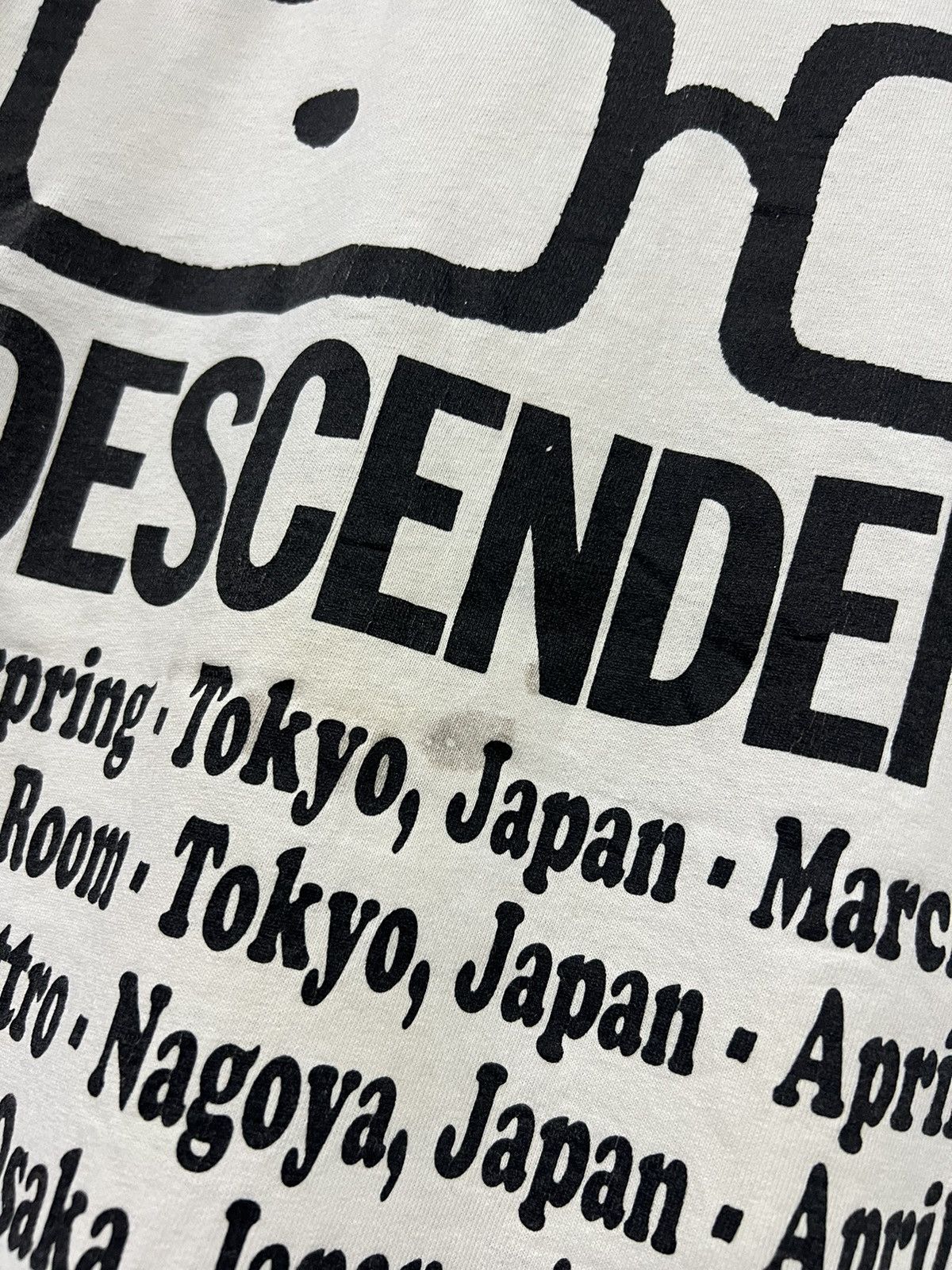 Band Tees × Vintage Vintage Y2K Descendents Band Tour Tshirt Size US S / EU 44-46 / 1 - 9 Thumbnail