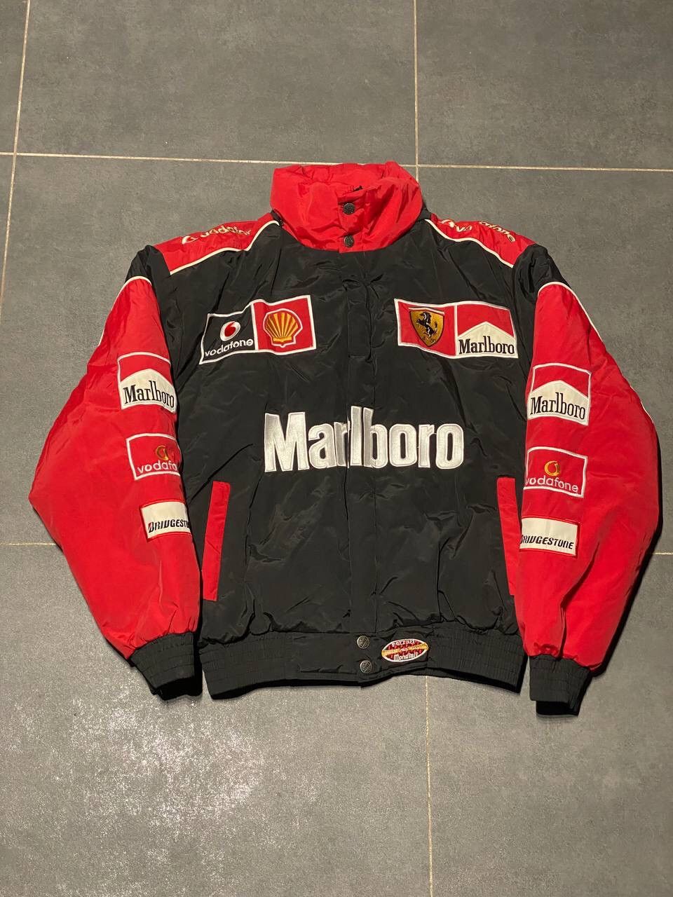 Ferrari Vintage Marlboro Ferrari Racing Bomber Puffer Jacket Size M Size US M / EU 48-50 / 2 - 1 Thumbnail