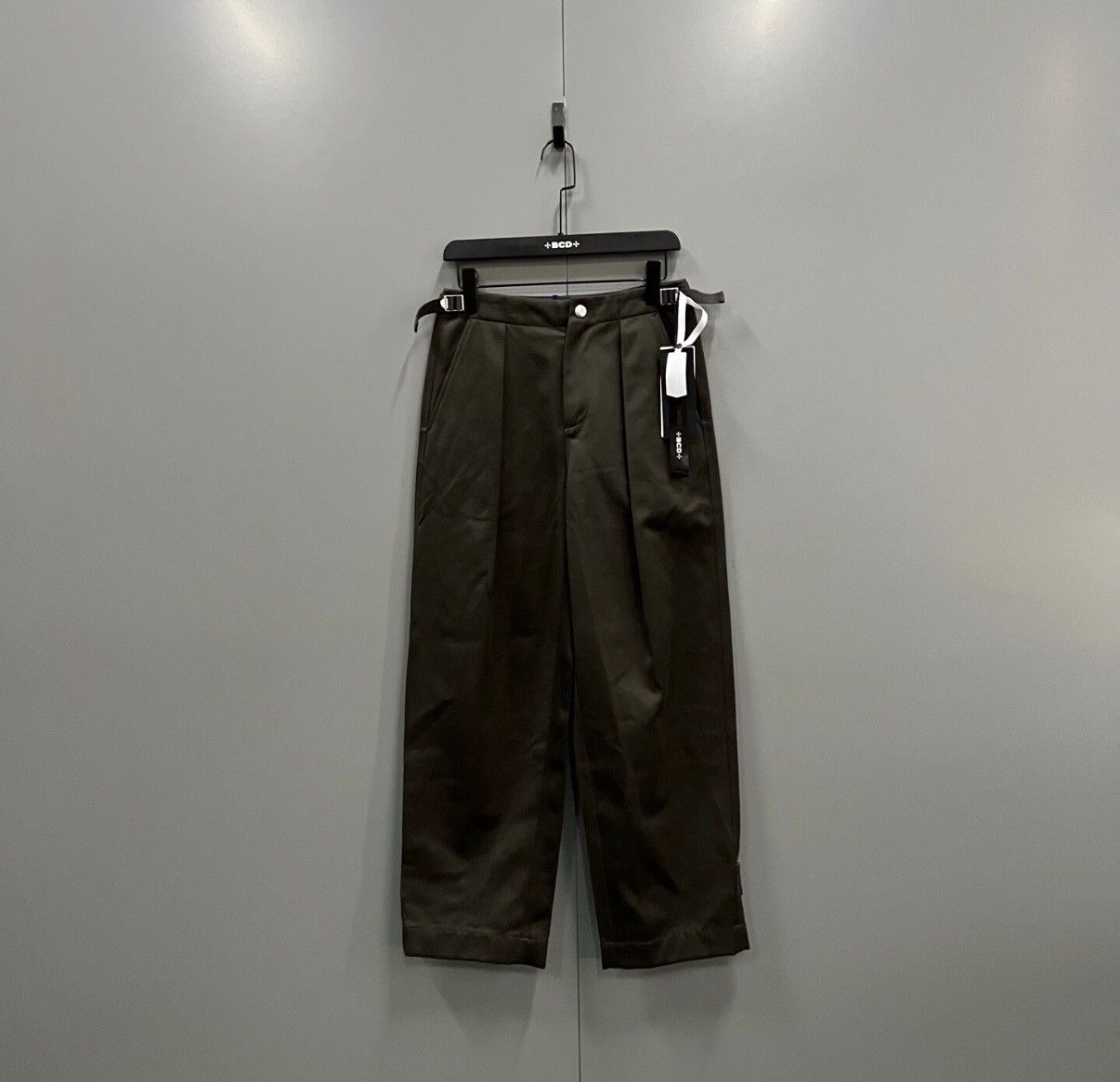 Burberry Burberry Dark Brown Metal Button Trousers J41 Size 24" / US 00 / IT 34 - 1 Thumbnail