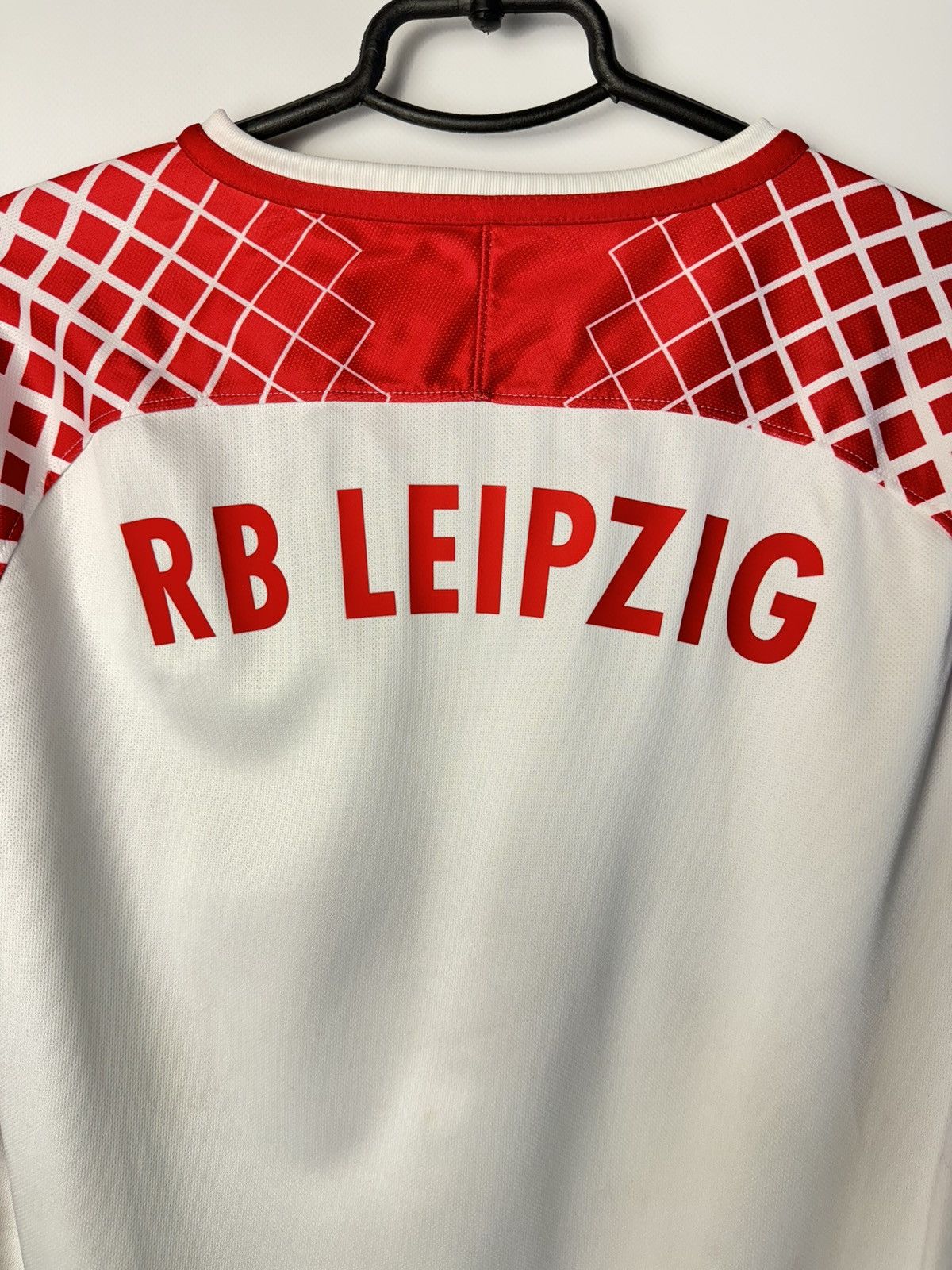 Nike Red Bull Leipzig 2017 2018 Home Shirt Soccer Jersey Nike Size US M / EU 48-50 / 2 - 6 Thumbnail