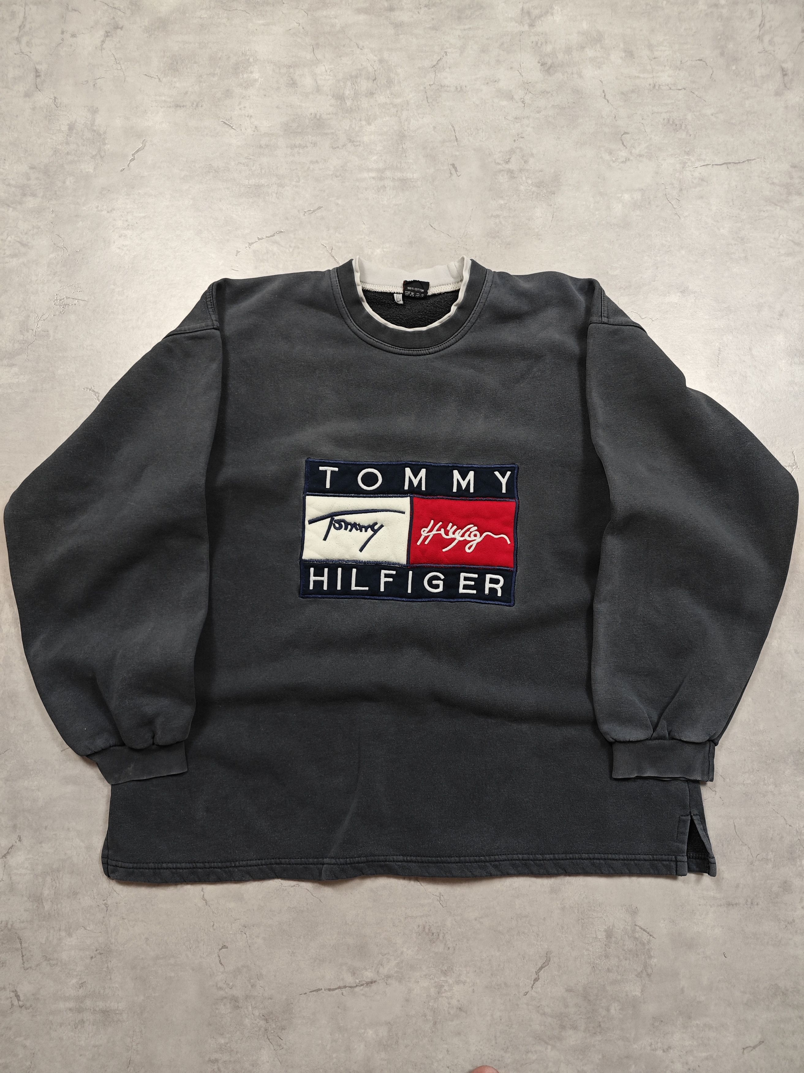 Tommy Hilfiger Tommy Hilfiger Vintage Sweater Size US XL / EU 56 / 4 - 1 Thumbnail