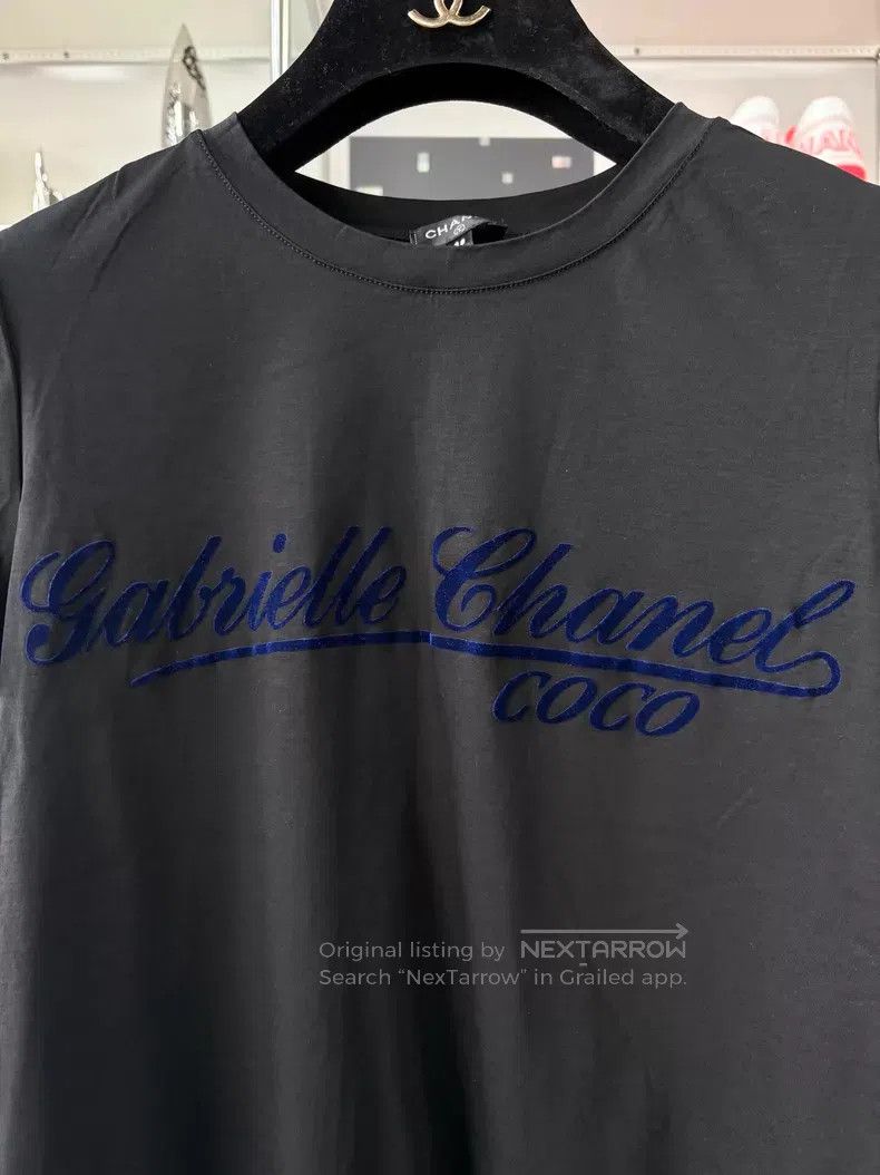 Chanel Chanel Black and blue velvet logo short sleeves Size XS / US 0-2 / IT 36-38 - 2 Thumbnail