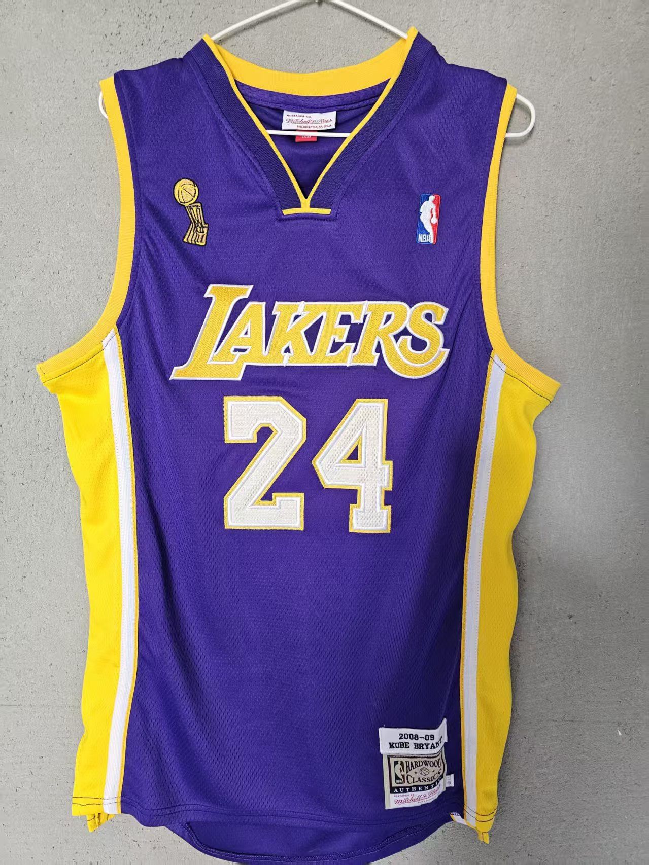NBA Kobe Bryant Jersey Los Angeles Lakers 24 Double Stitched Size US XL / EU 56 / 4 - 1 Thumbnail