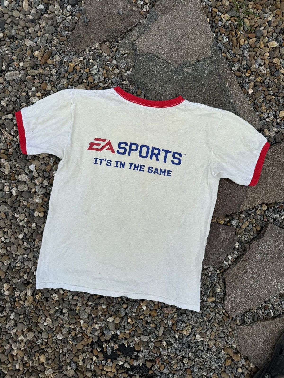 Grailed × Vintage 90’s EA Sports vintage white/red big logo t-shirt tee Apple Size US M / EU 48-50 / 2 - 1 Thumbnail