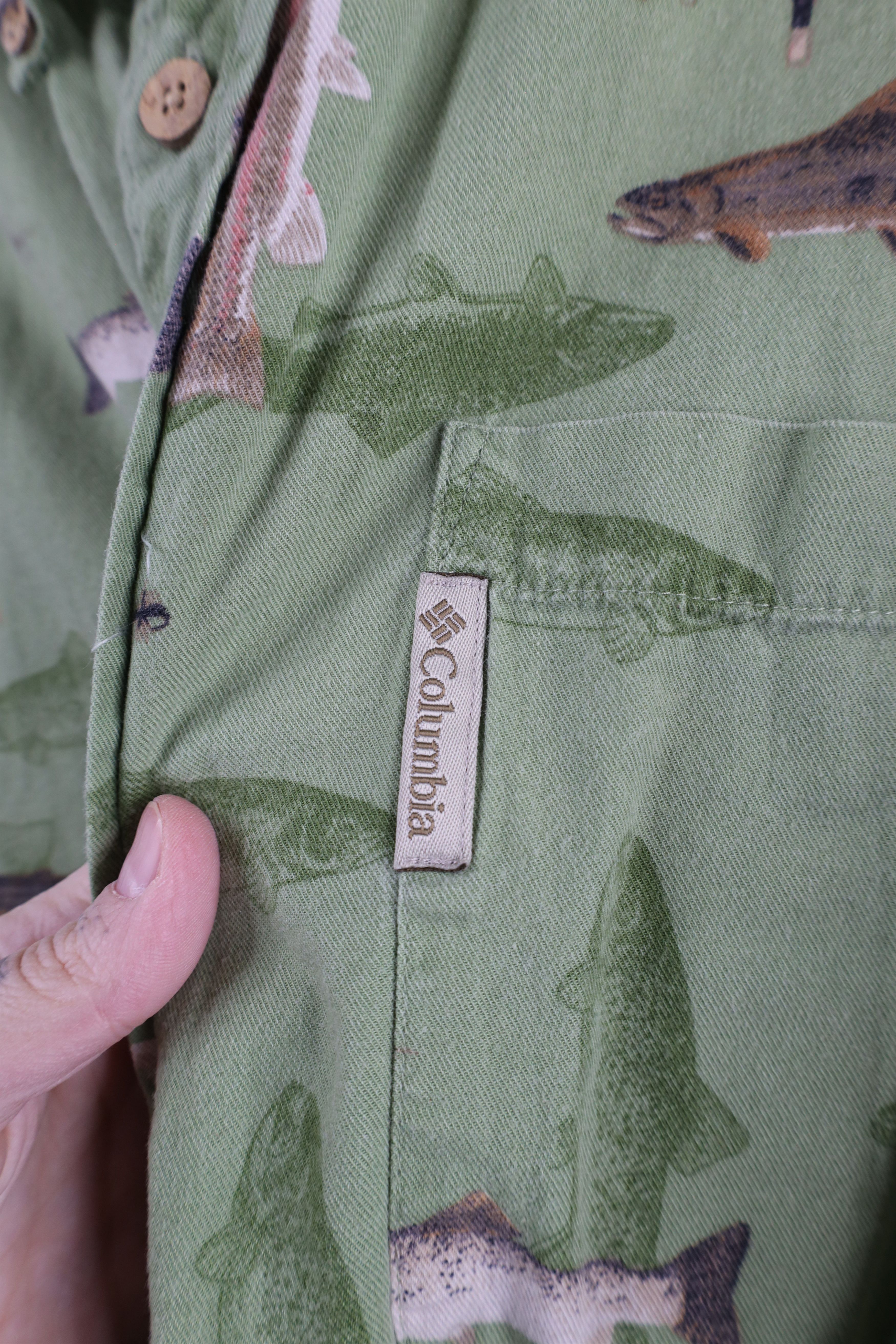 Columbia × Vintage Vintage Columbia All Over Print Short Sleeve Button Shirt Size US L / EU 52-54 / 3 - 4 Thumbnail