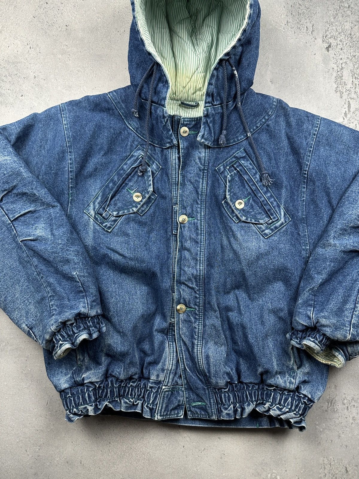 Wrangler Vintage Wrangler Denim Hooded Jacket Quilted Lined Workwear Size US XL / EU 56 / 4 - 8 Thumbnail