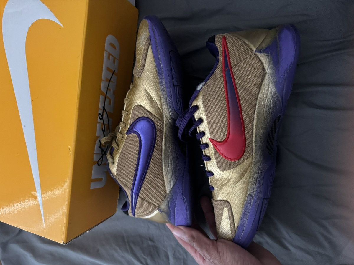 Nike Kobe 5 Hall Of Fame Size US 9 / EU 42 - 3 Thumbnail