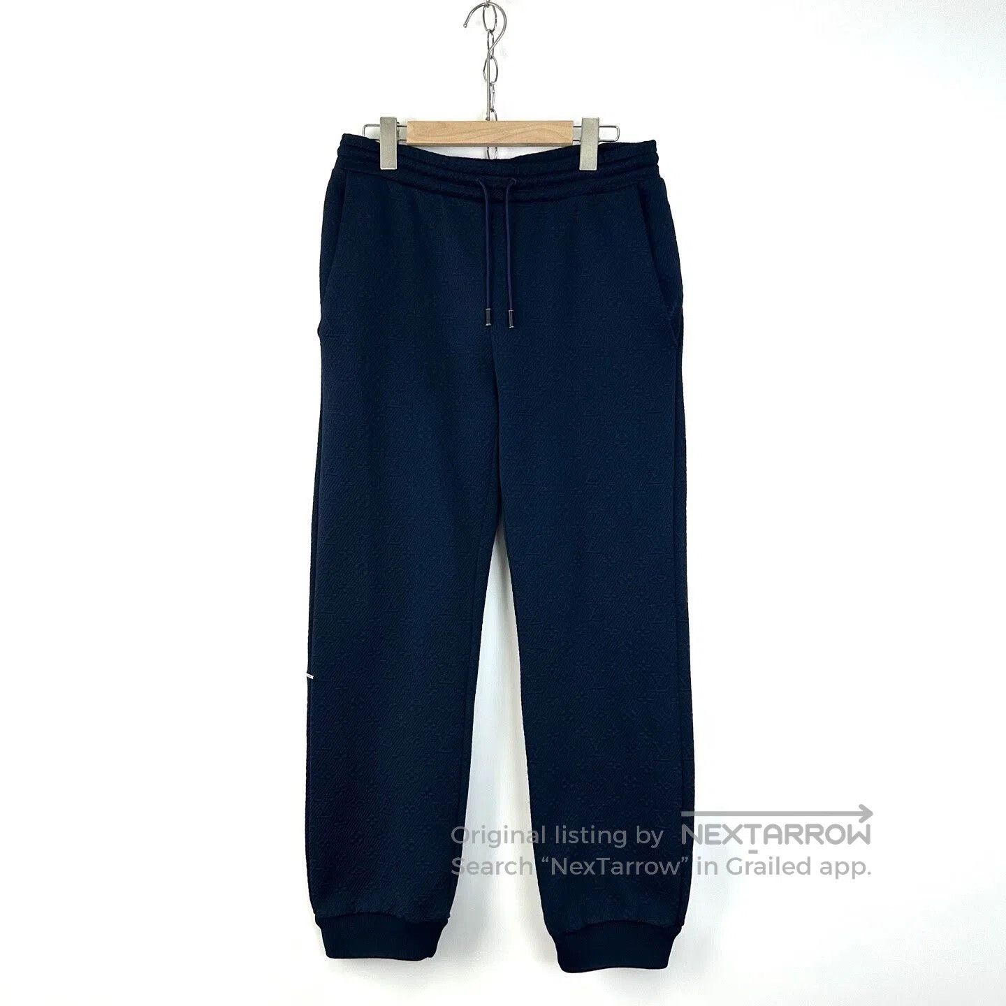 Louis Vuitton Louis Vuitton Logo Embossed Jogger Pants. Size US 26 / EU 42 - 1 Thumbnail