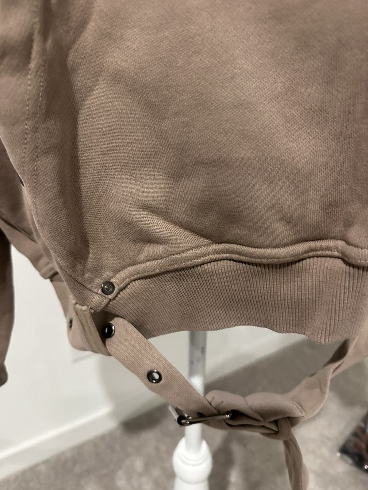 Other WRATHBOY -TAUPE Hoodie Size L NWT Size US L / EU 52-54 / 3 - 4 Thumbnail