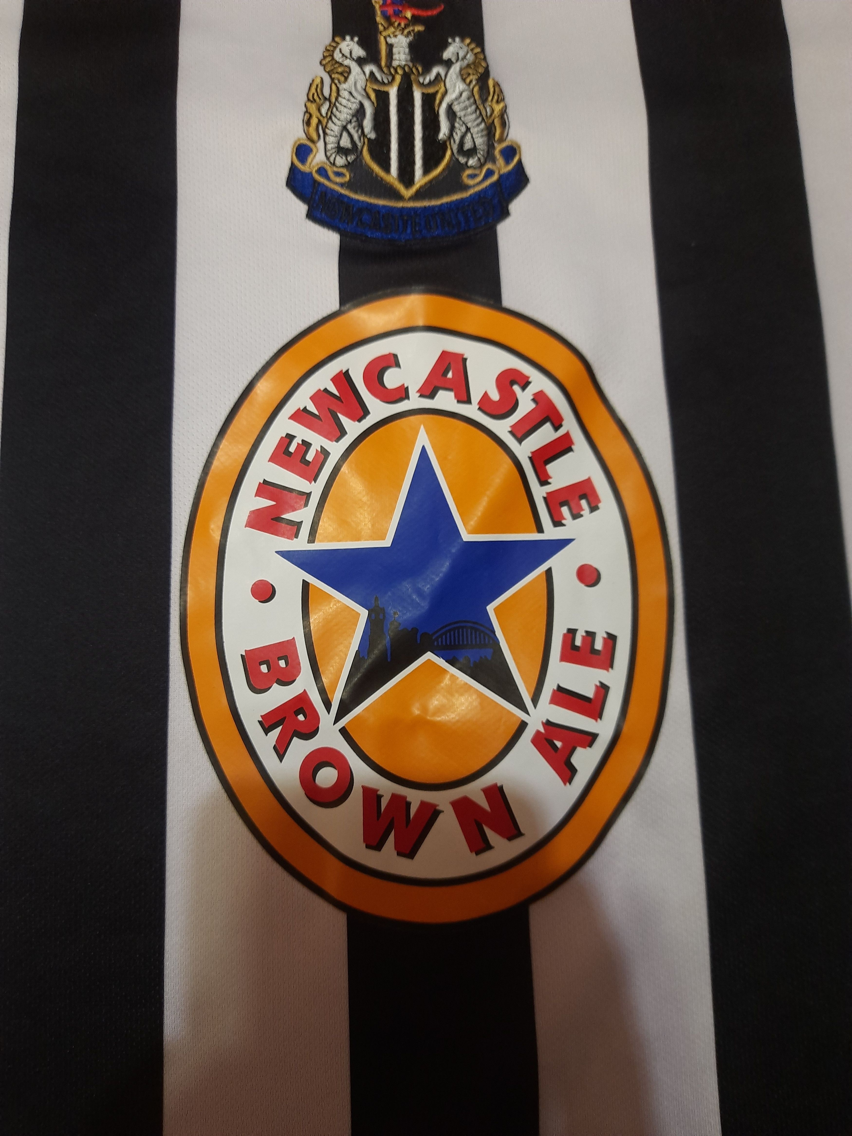 Other Newcastle Retro Vintage Y2k Soccer jersey Shirt Size US L / EU 52-54 / 3 - 3 Thumbnail
