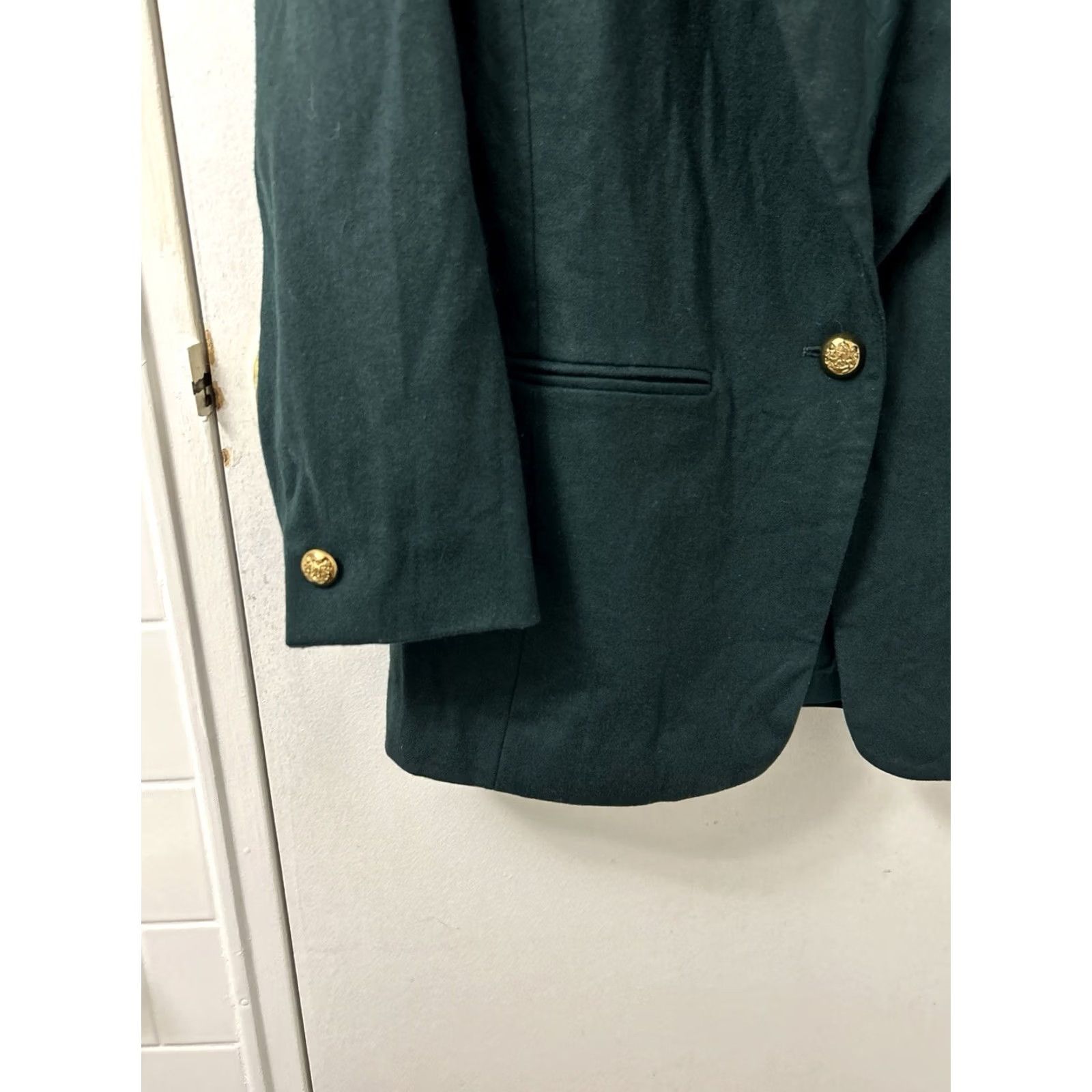 Pendleton VTG Pendleton Blazer Jacket Womens Size 10 100% Wool Made in USA Green Notch Lapel One-Button Single-Breasted Satin Lined 28” mid-length Size L / US 10 / IT 46 - 4 Thumbnail