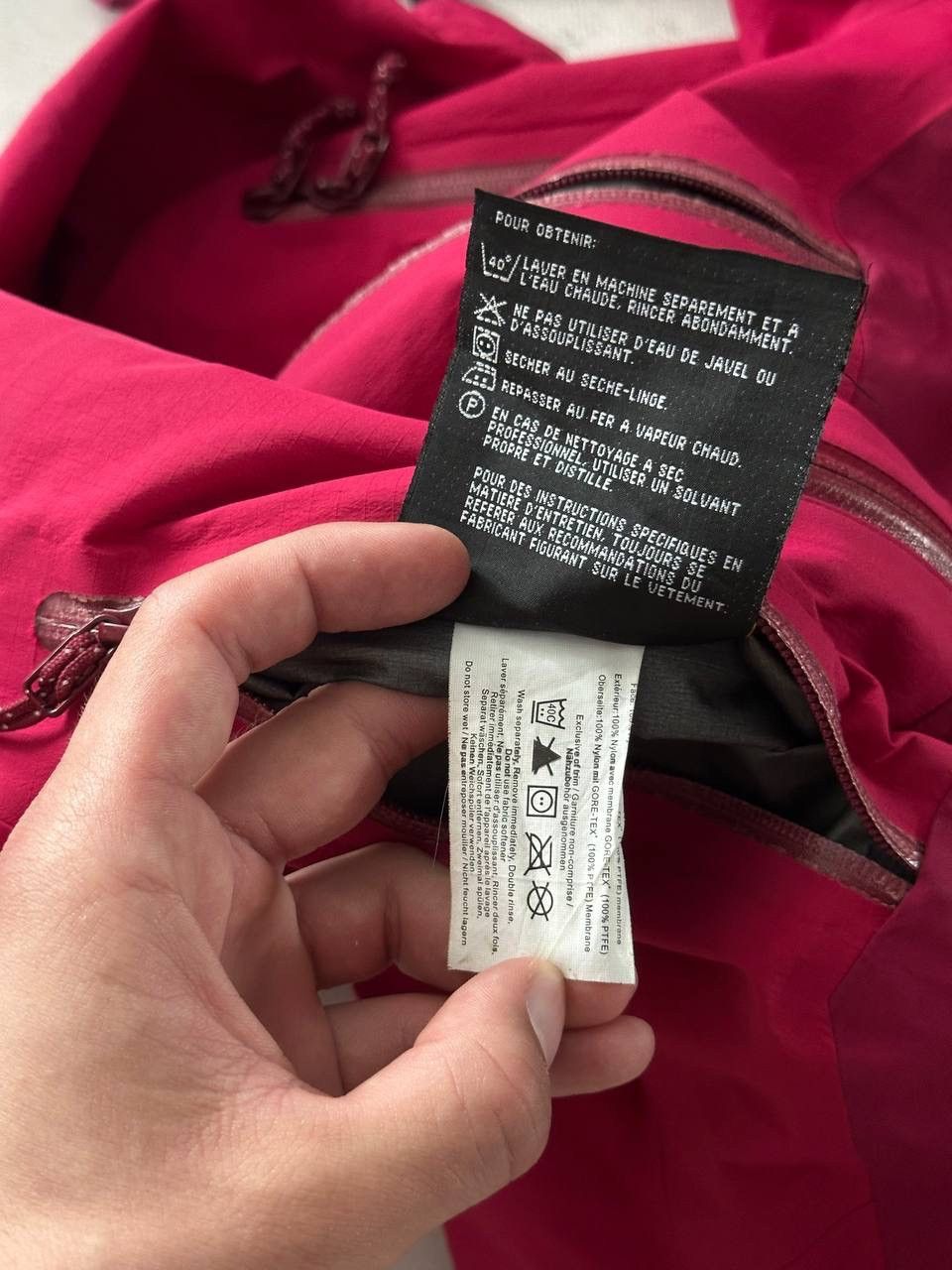 Arc'teryx Arc’teryx Gore-Tex Pro Beta AR Women’s Hooded Jacket Pink Size L / US 10 / IT 46 - 24 Thumbnail