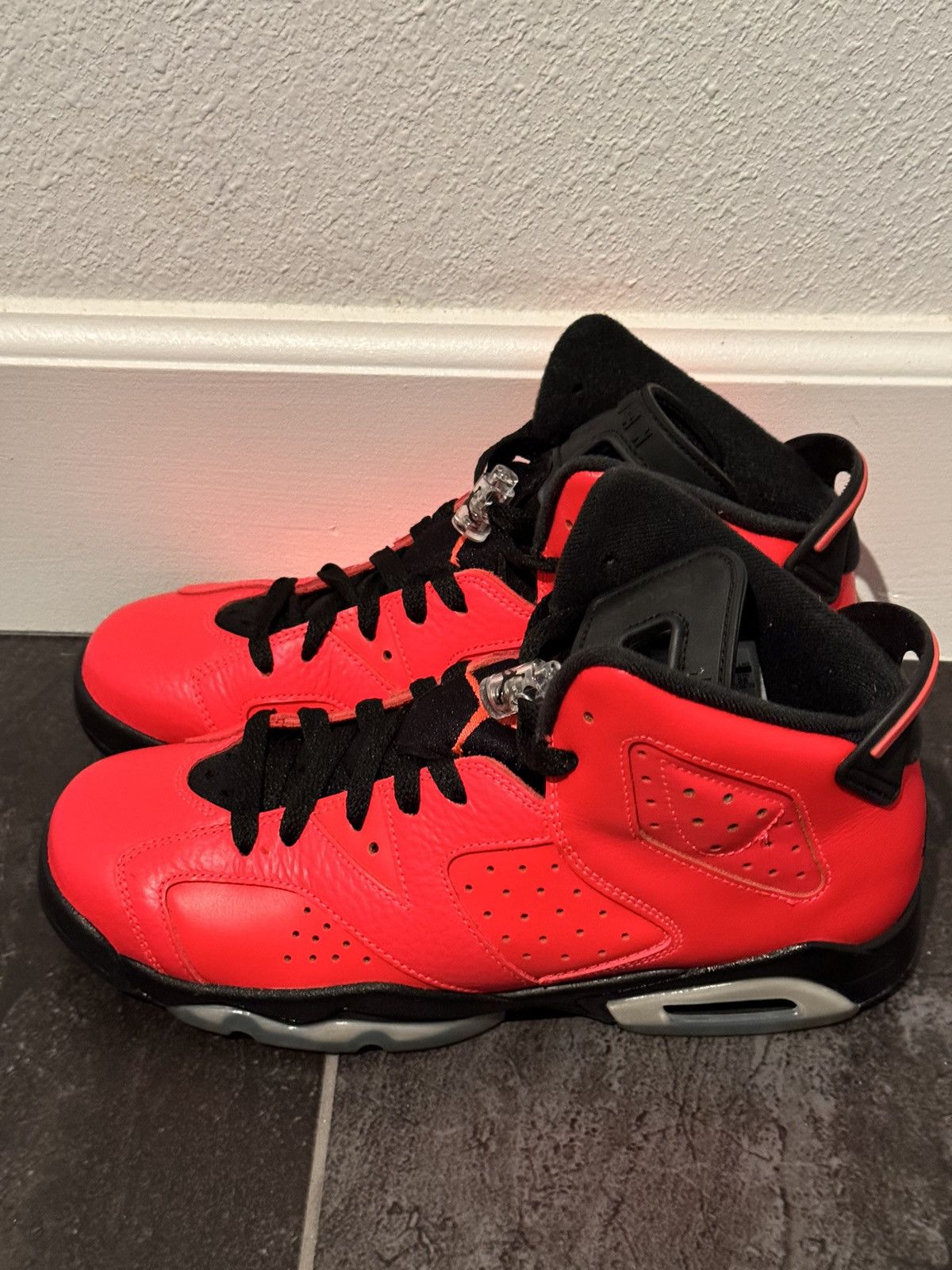 Jordan Brand Jordan retro 6 infrared 23 Size US 7 / EU 40 - 1 Thumbnail