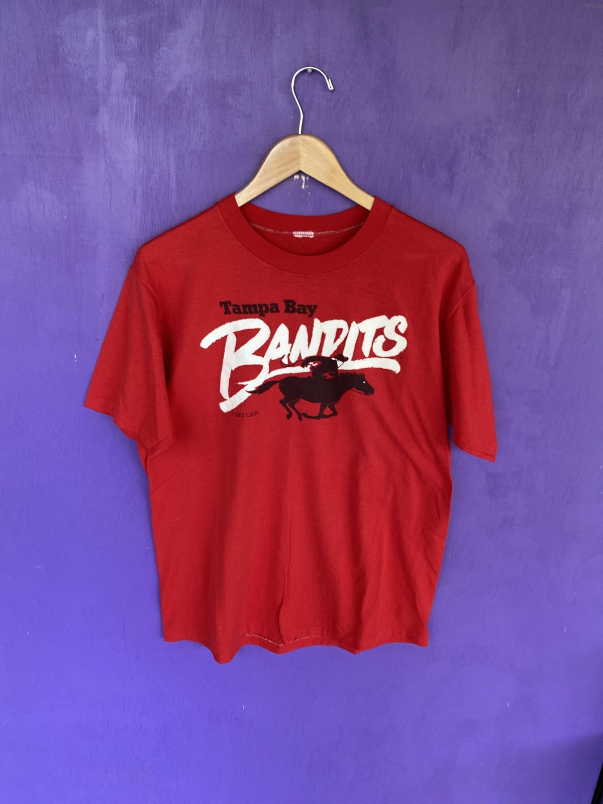 Other Vintage 1982 USFL Tampa Bay bandits t-shirt Size US L / EU 52-54 / 3 - 1 Thumbnail
